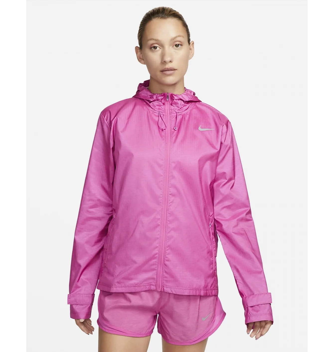 NIKE ESSENTIAL JACKET