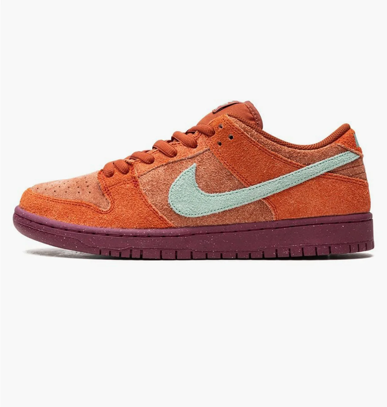 Nike SB Dunk Low Mystic Red Rosewood