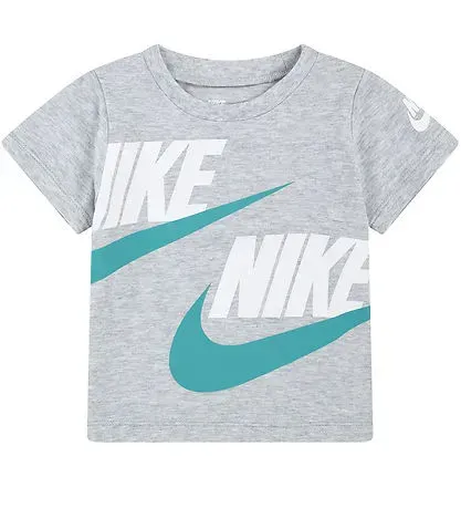 Спортивний костюм дитячий Nike Shorts Set - T-Shirt/Shorts (86J213-BA2)