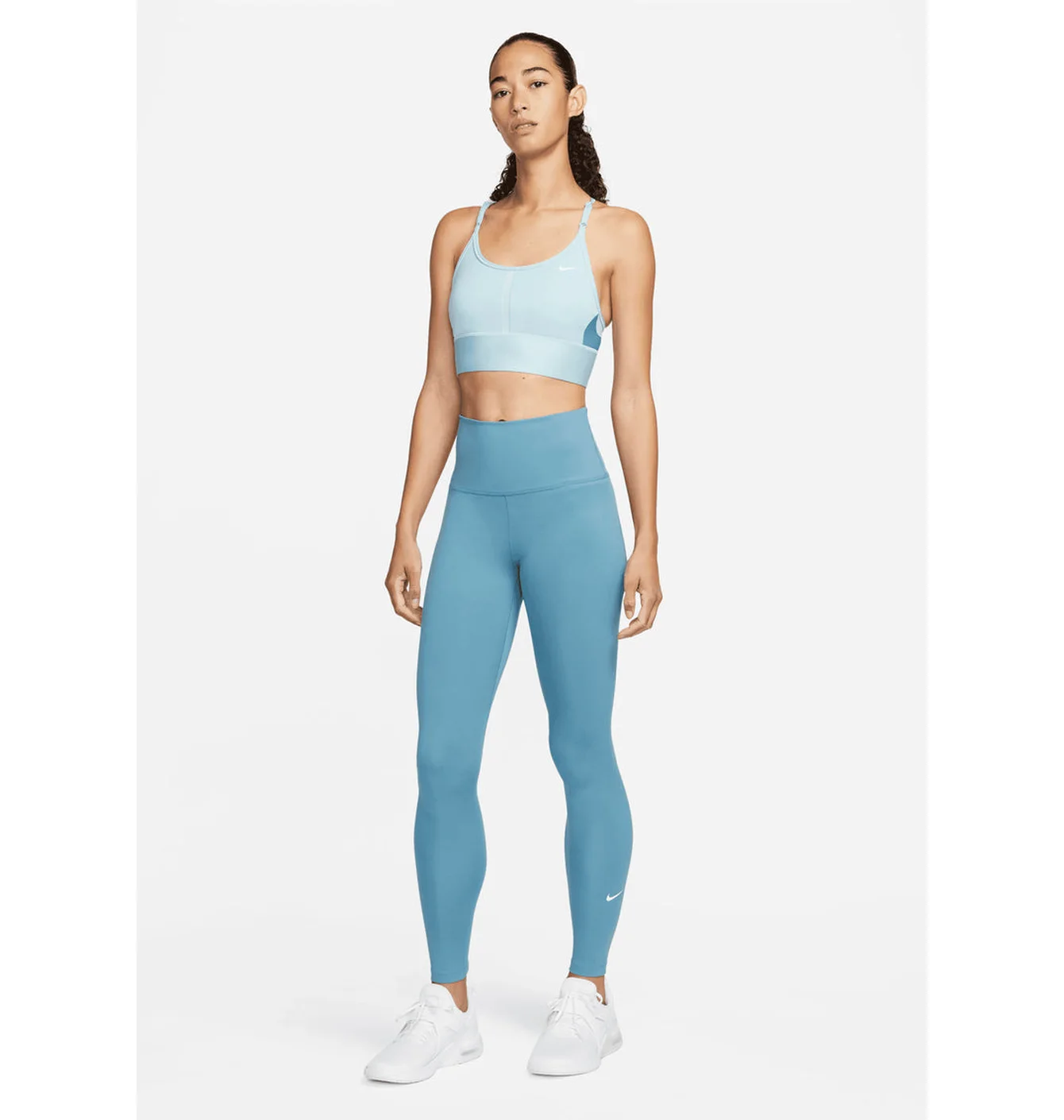 NIKE DRI FIT ONE