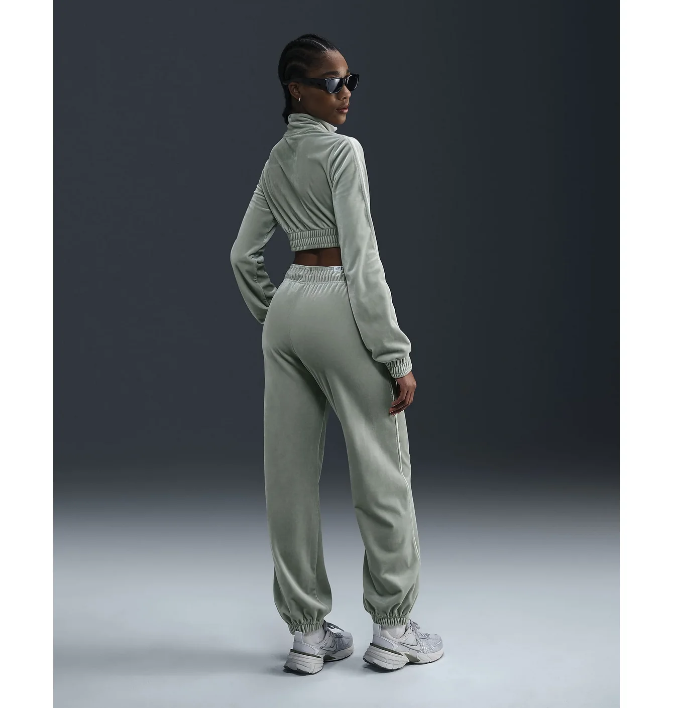 NIKE SPORTSWEAR
