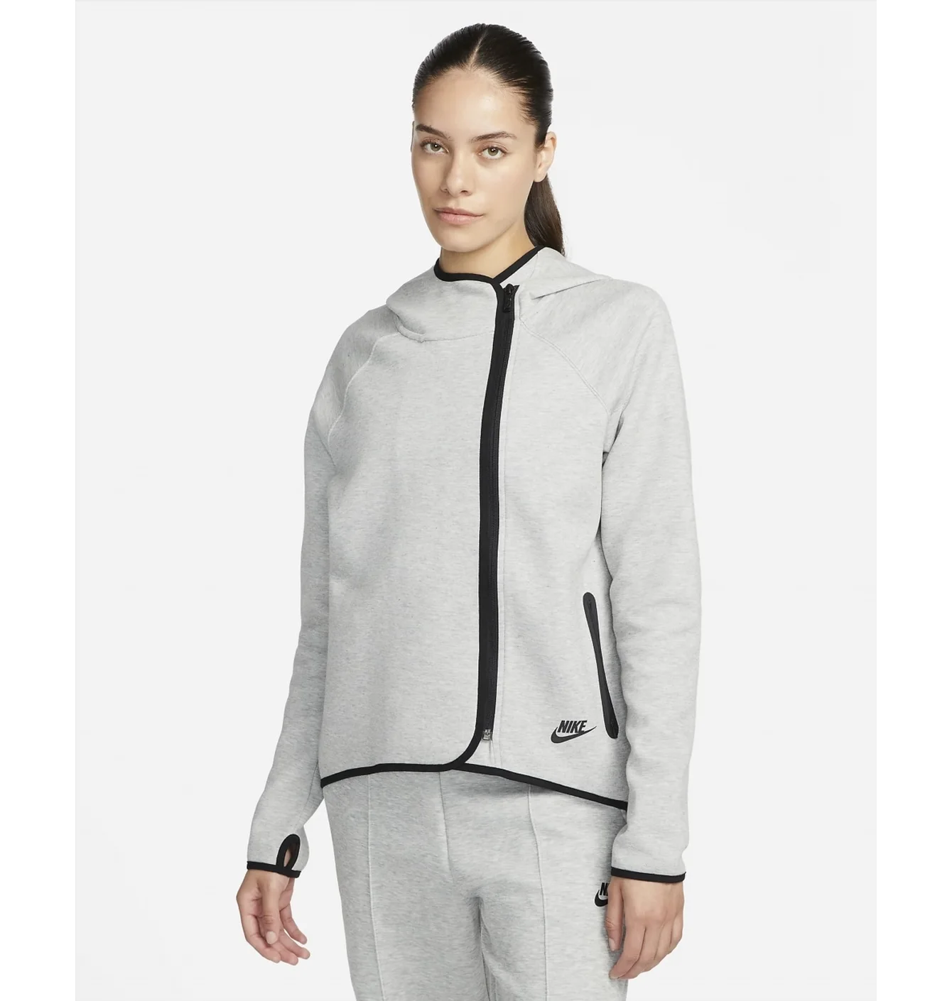 NIKE TECH