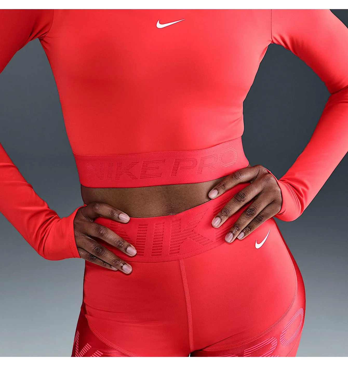 NIKE PRO SCULPT