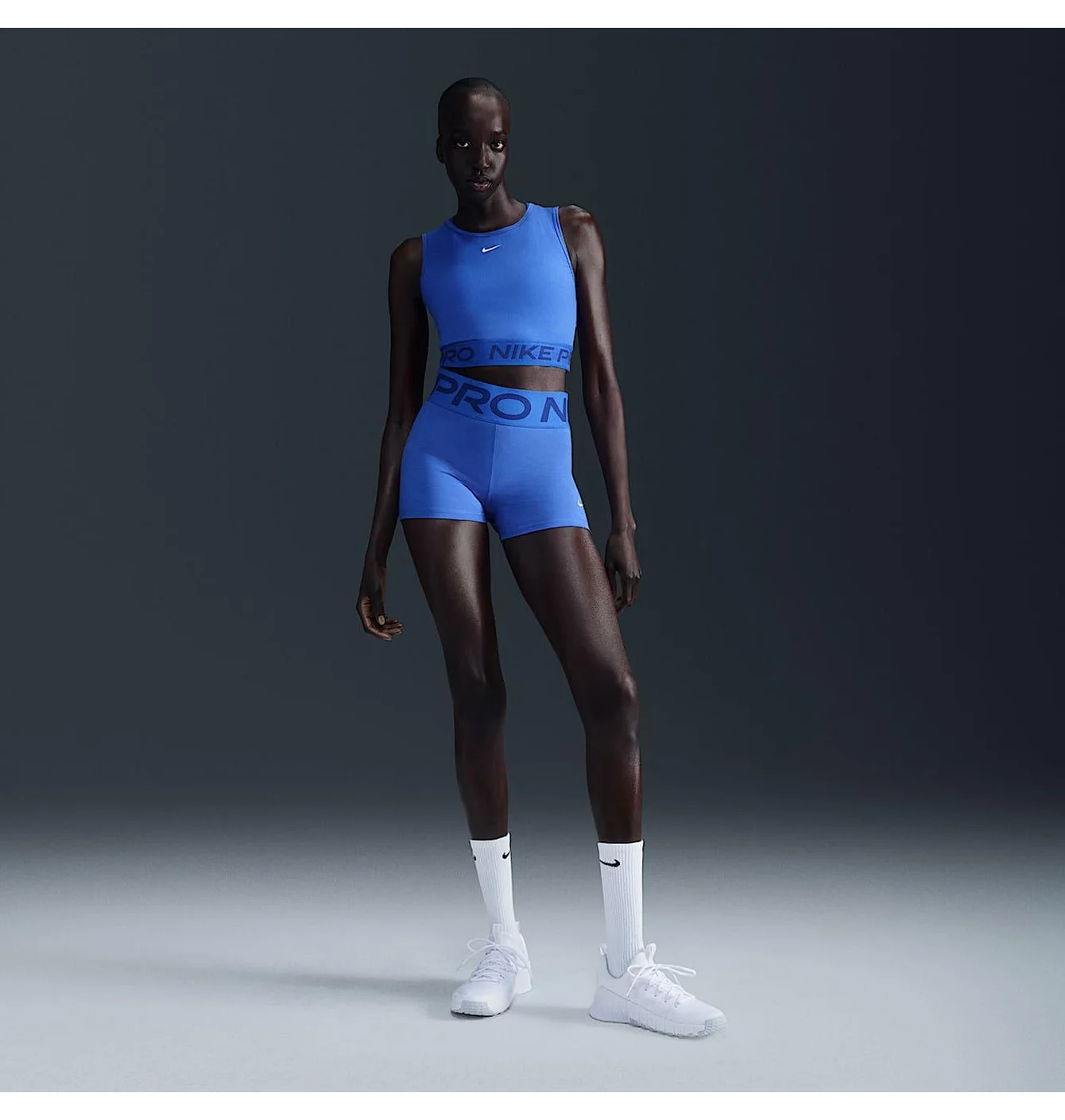 NIKE PRO