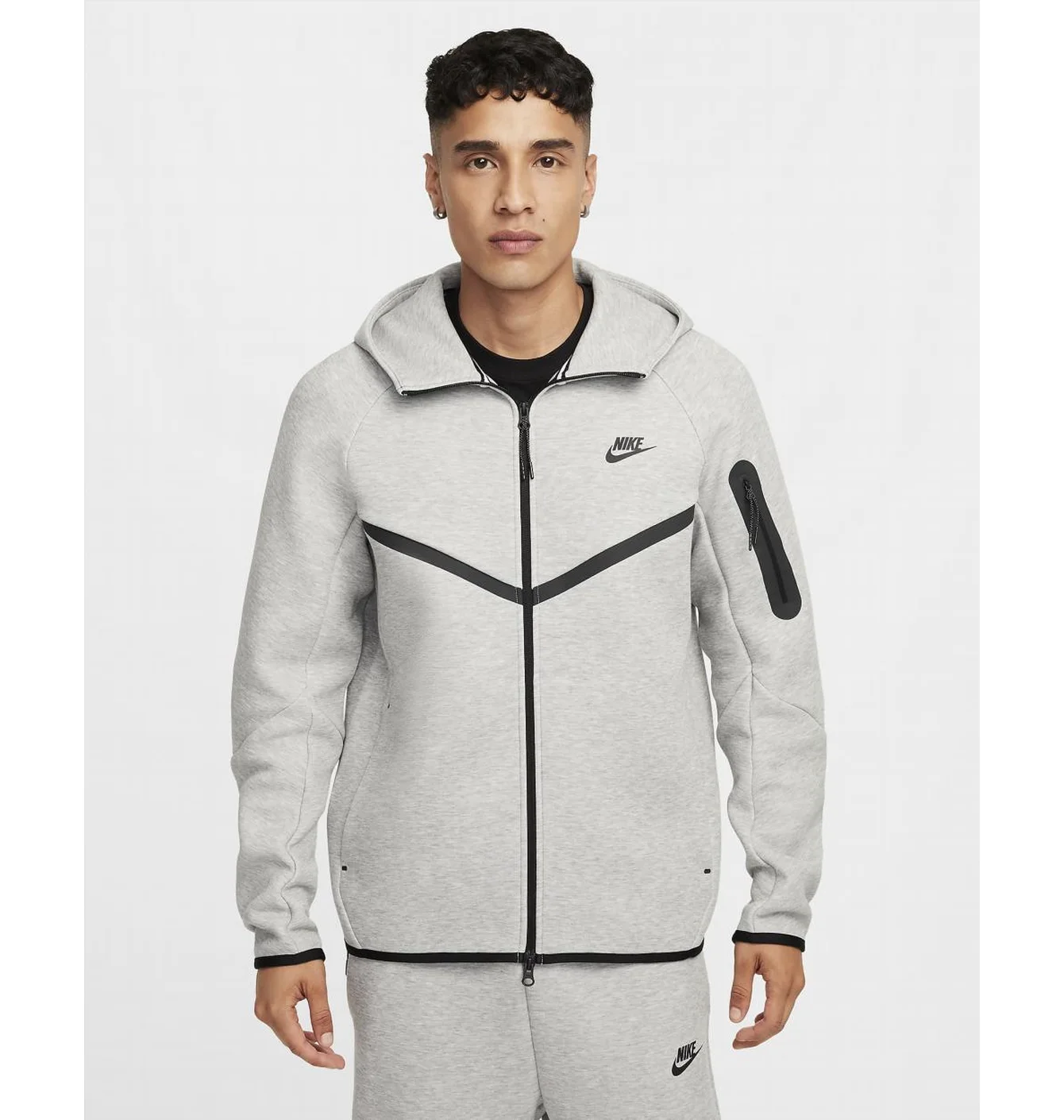 Nike Tech Fleece / Grey