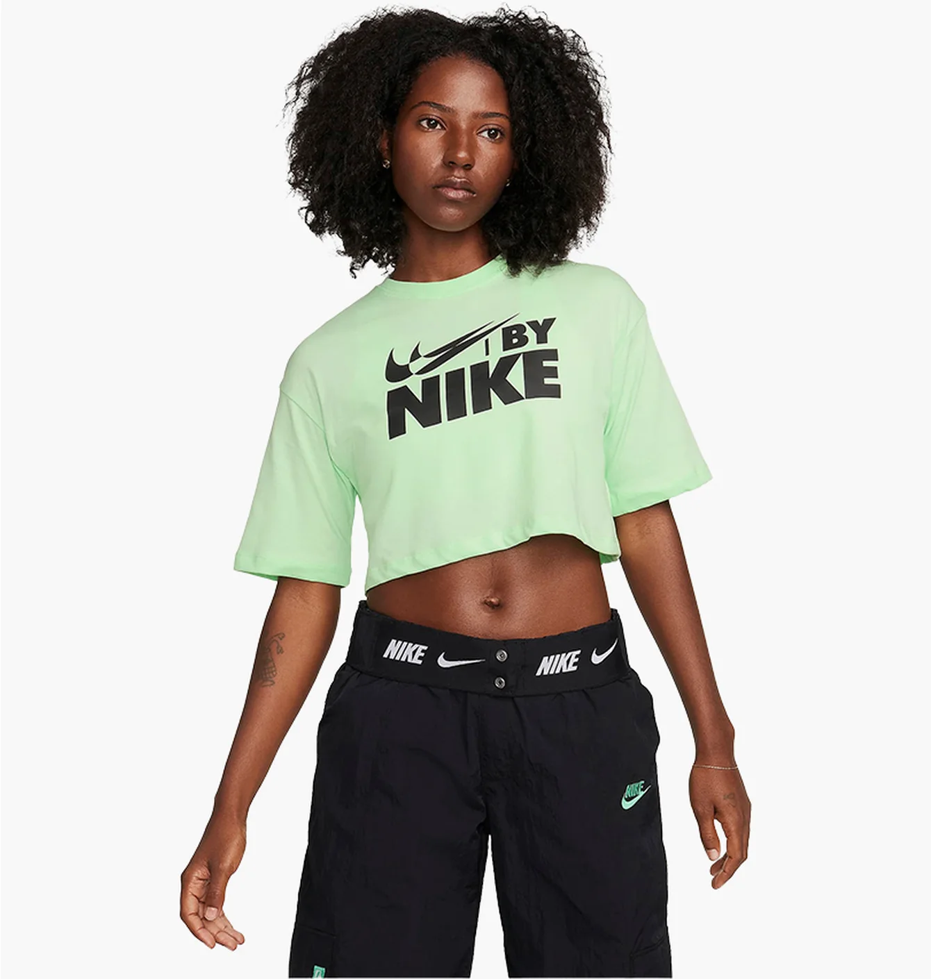 NIKE SPORTSWEAR GREEN