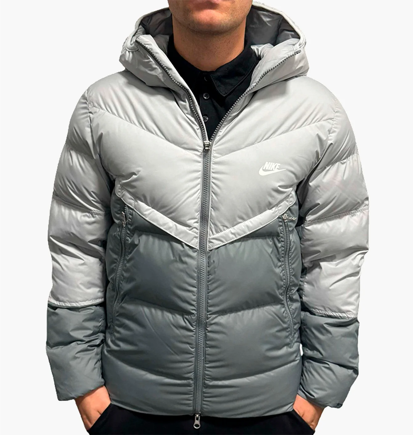 NIKE STORM-FIT