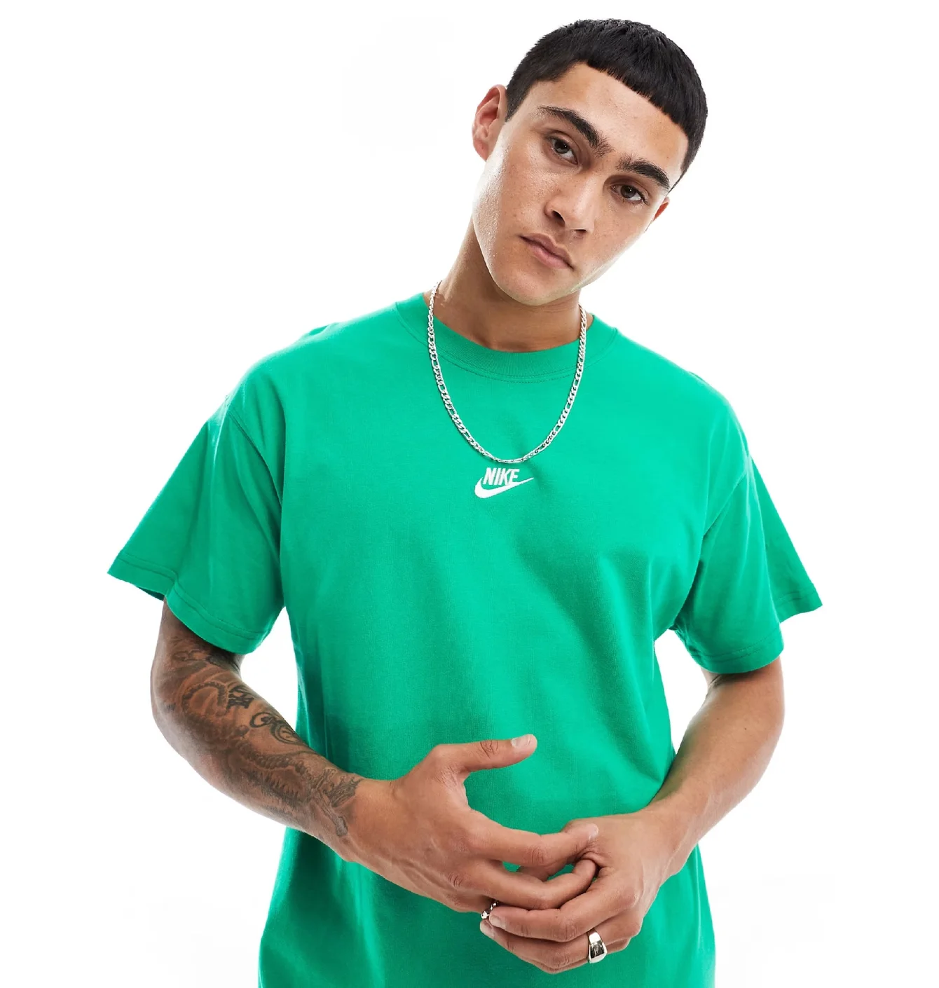 Футболка чоловіча Nike Club Vignette Green FJ0560-324