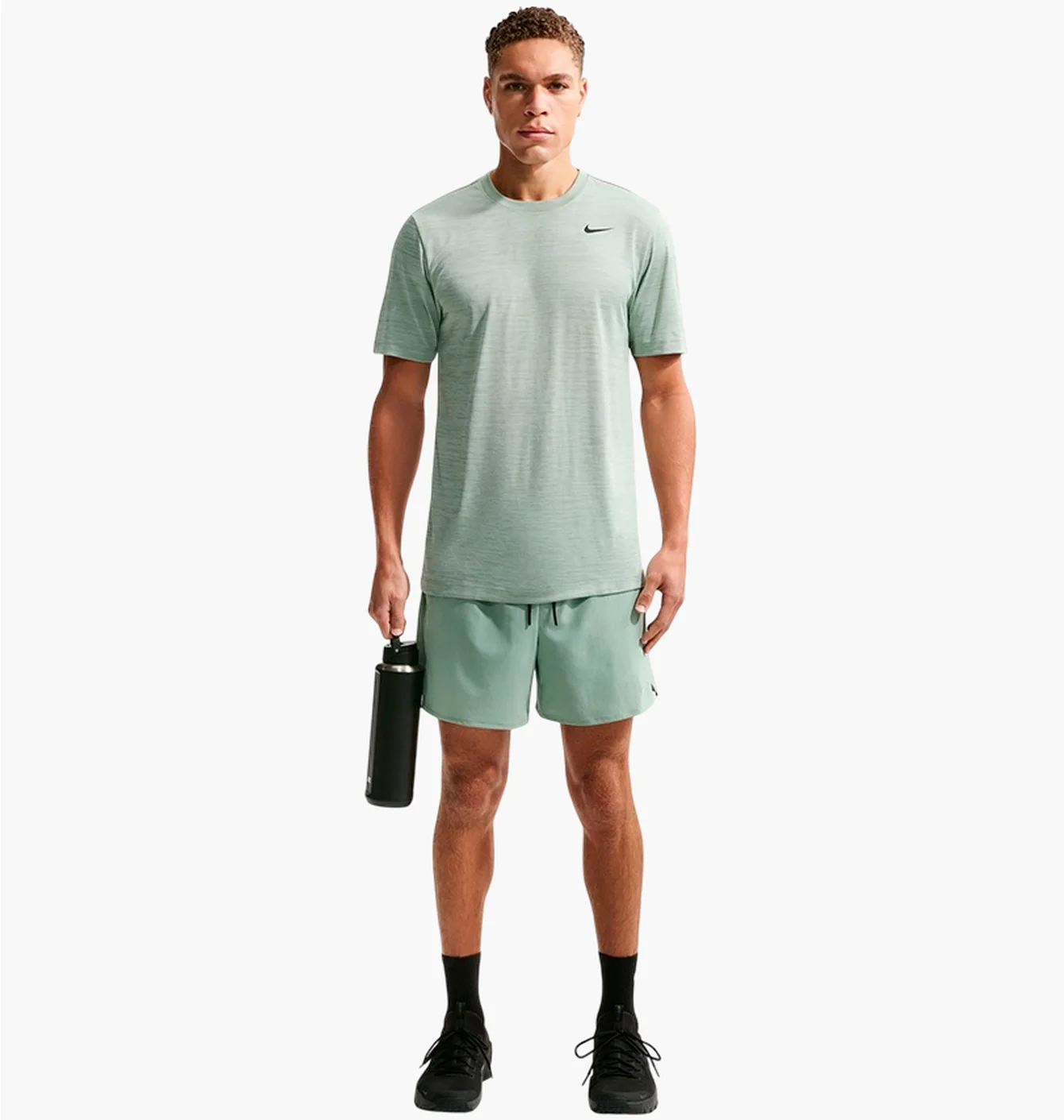 Футболка чоловіча Nike Rlgd Veneer Green FQ3808-008