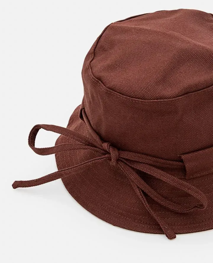 JACQUEMUS Wide-brimmed
Hats brown