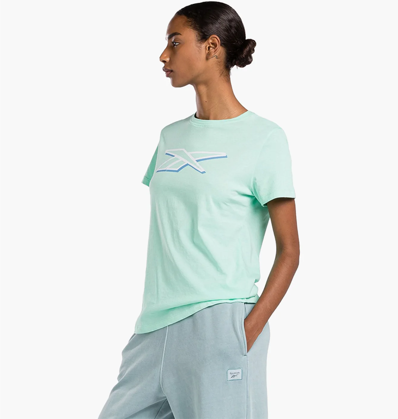 Футболка reebok мятна