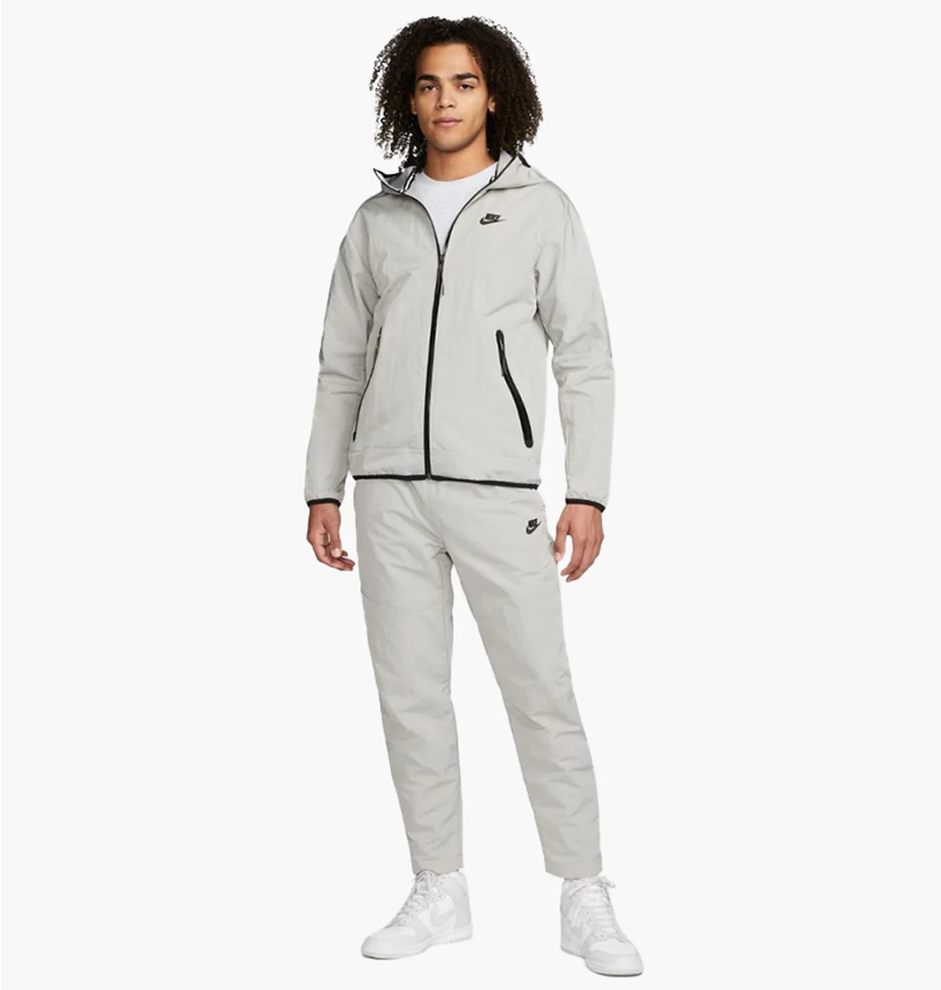 Nike Sportwear Tech Essentials