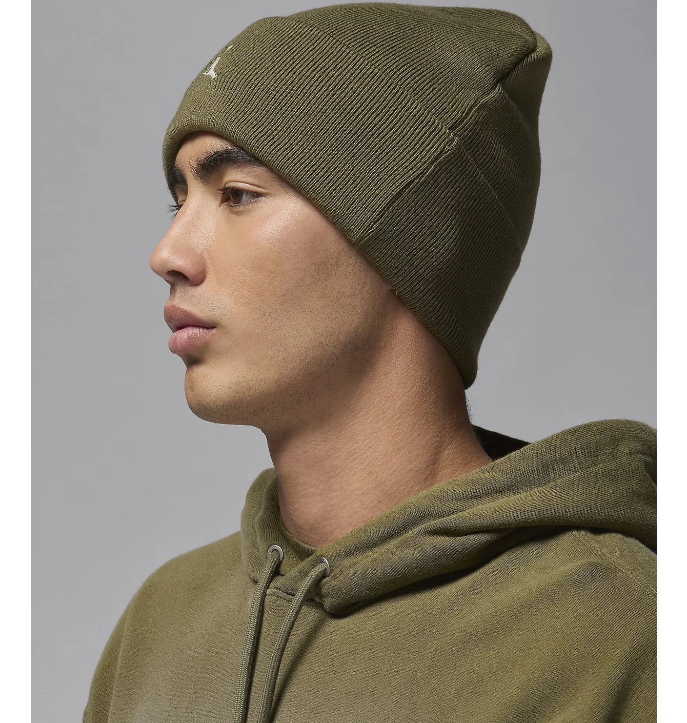 Шапка Nike Air Jordan Peak Essential