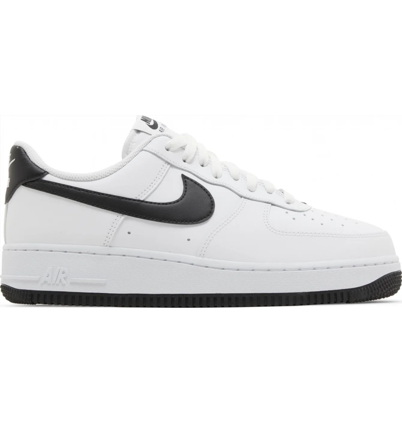 Nike AIR FORCE 1 07