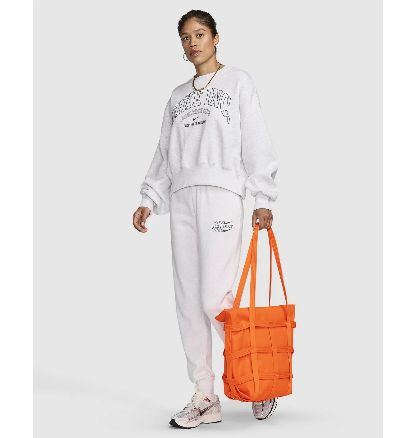 NIKE SPORTSWEAR