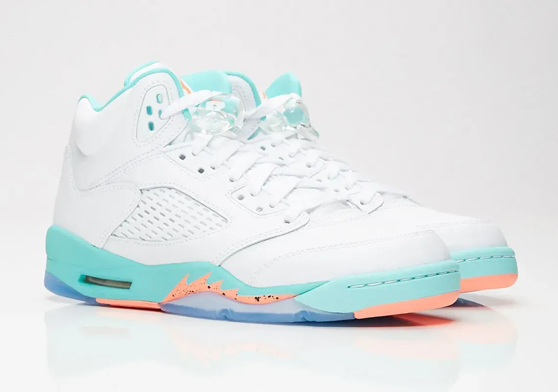 Кросівки жіночі Jordan 5 Retro Light (Gs) (440892-100)