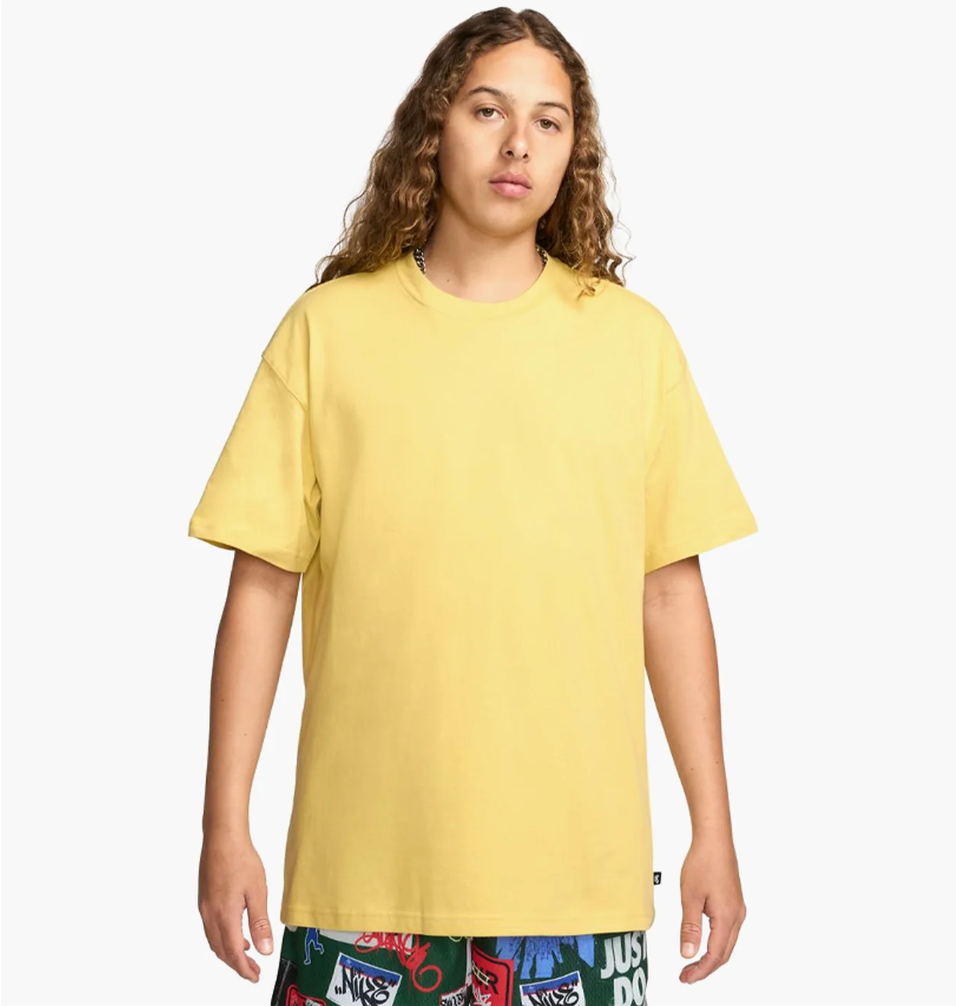 M NK SB TEE ESSENTIALS