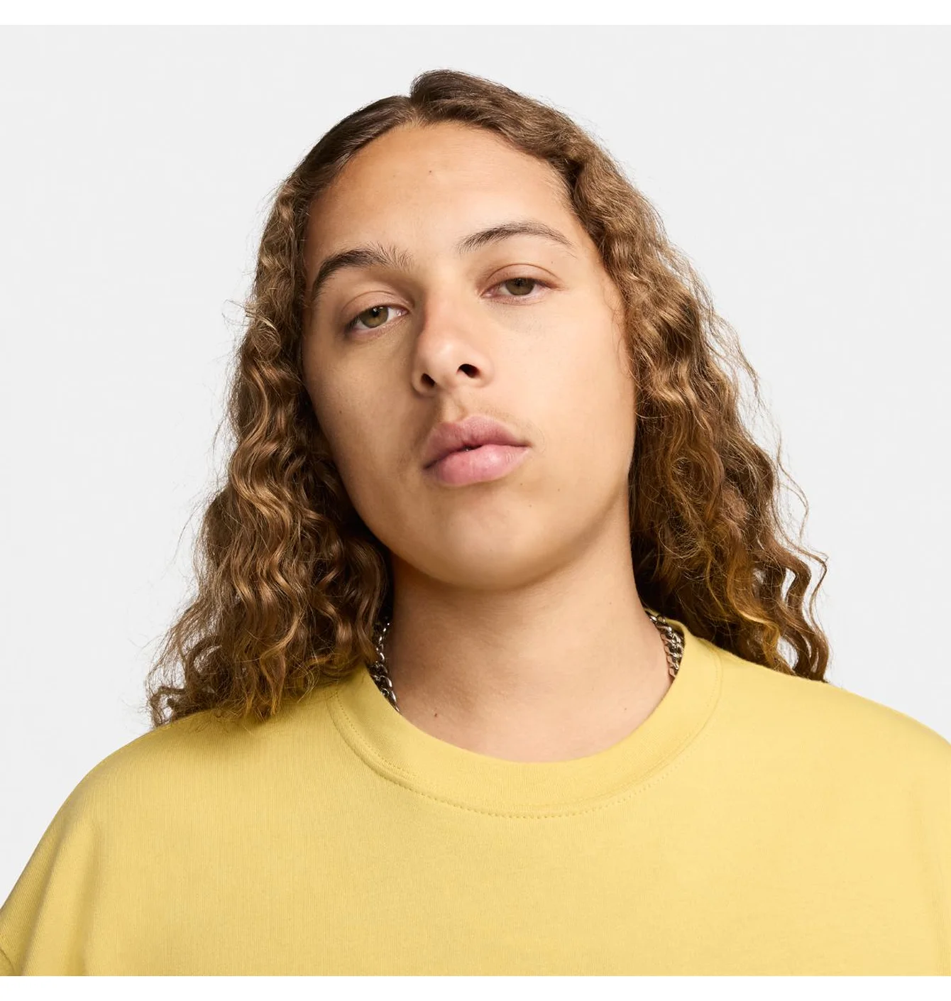 M NK SB TEE ESSENTIALS