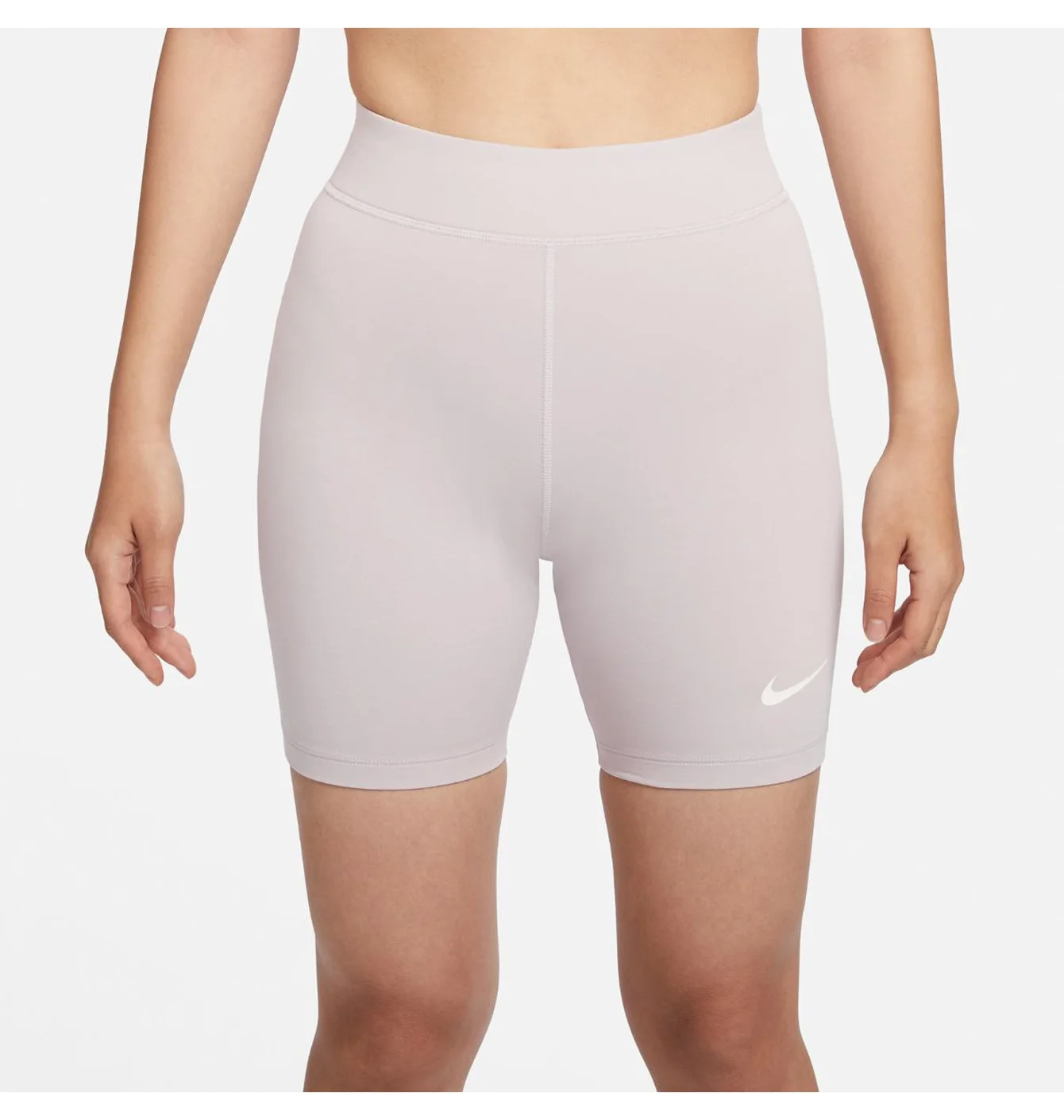 W NSW NK CLSC HR 8IN SHORT