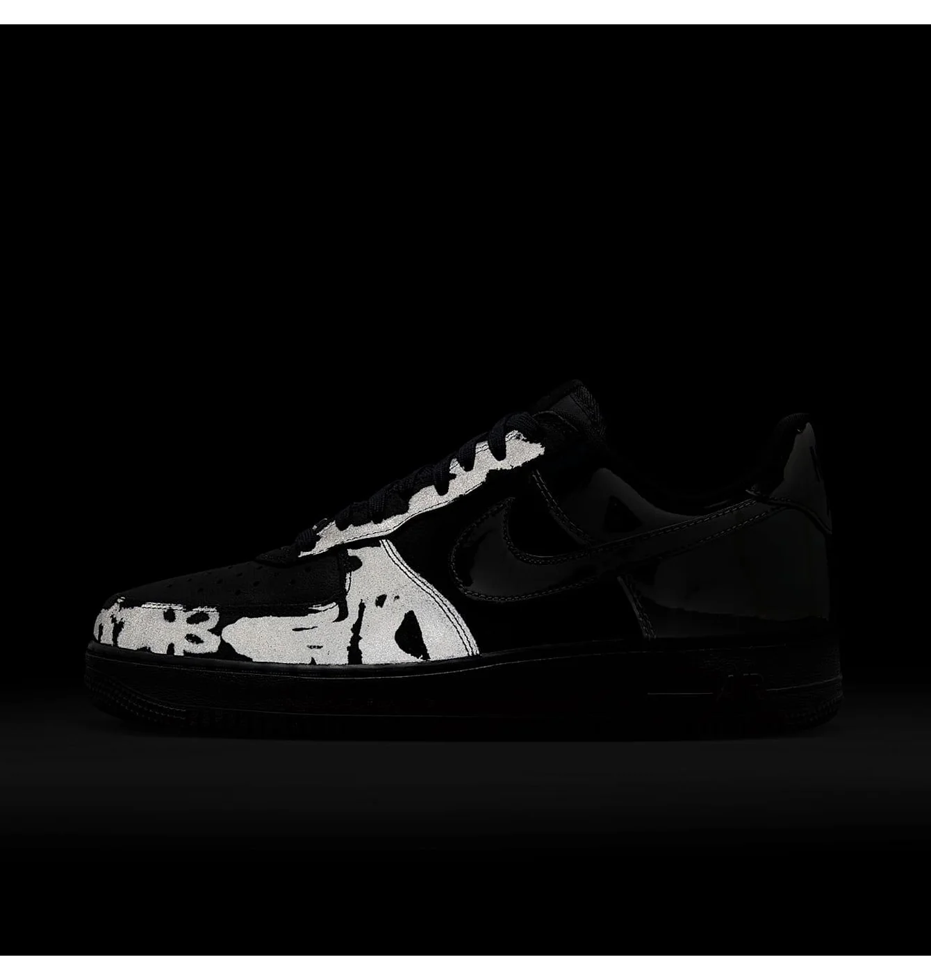 Кросівки чоловічі Nike Air Force 1 Low Retro Black HF2885-001