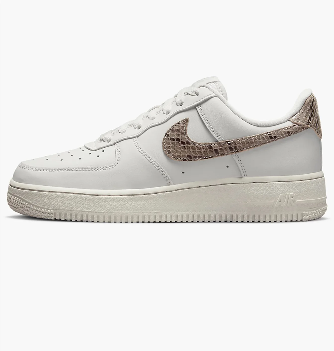 W NIKE AIR FORCE 1 07