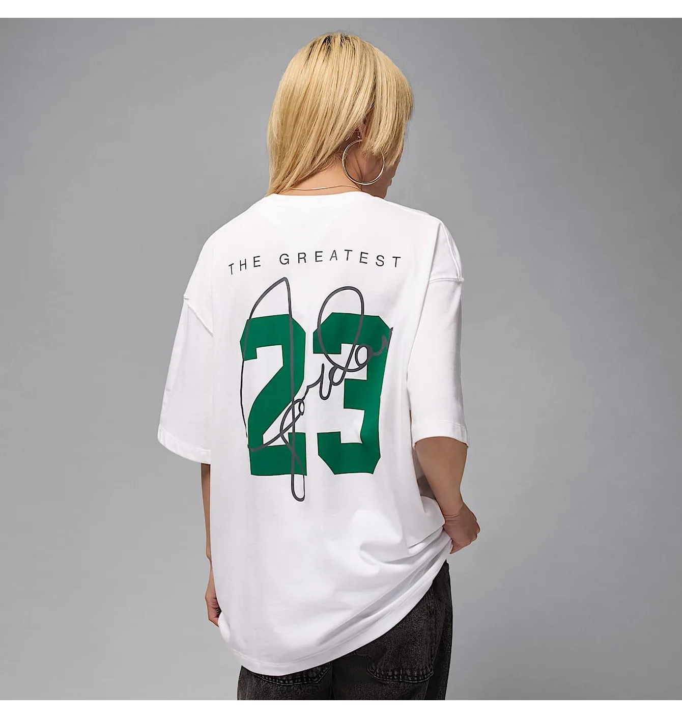 Футболка жіноча Nike Essentials White DM3244-100