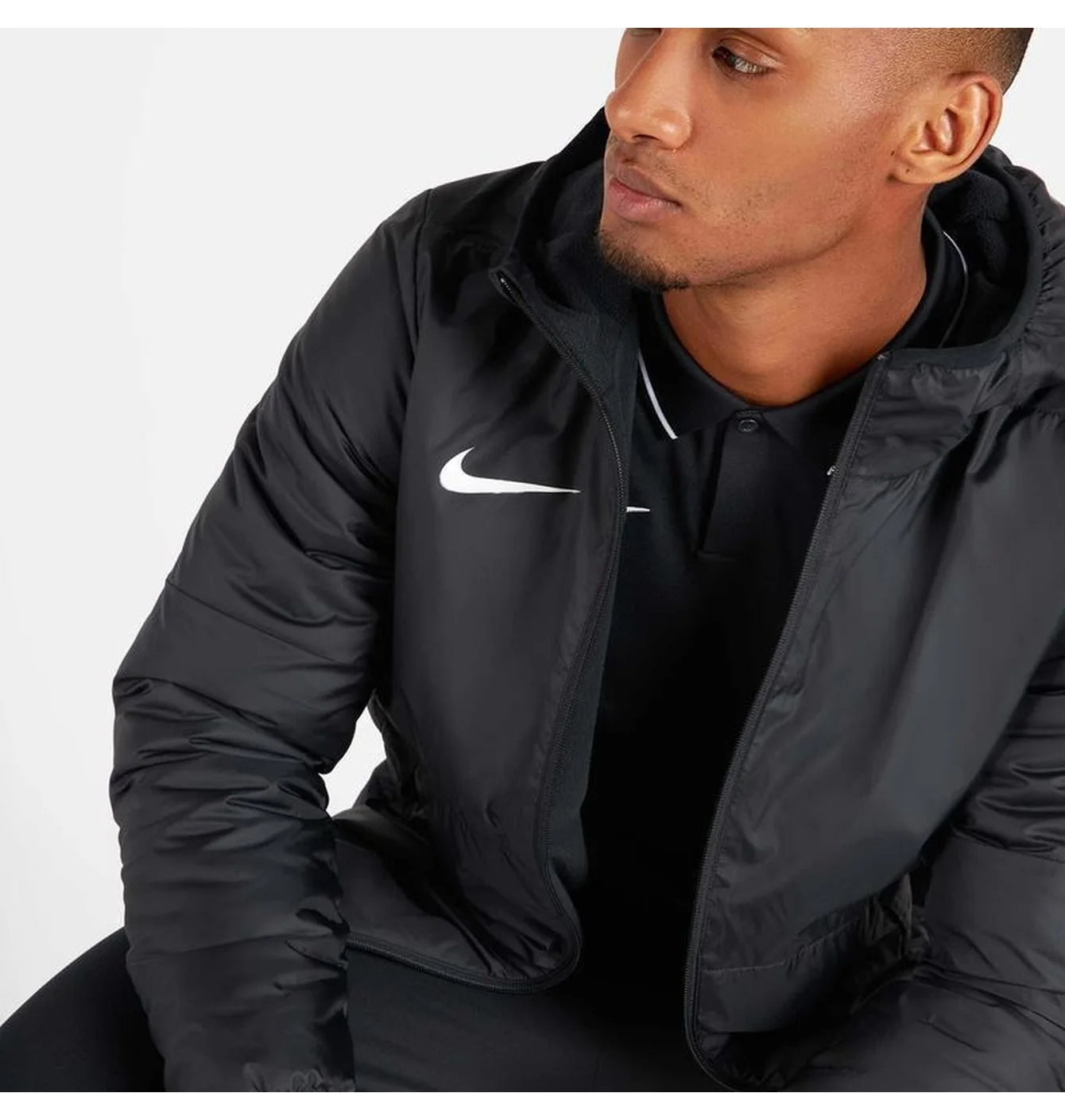 Вітровка Nike