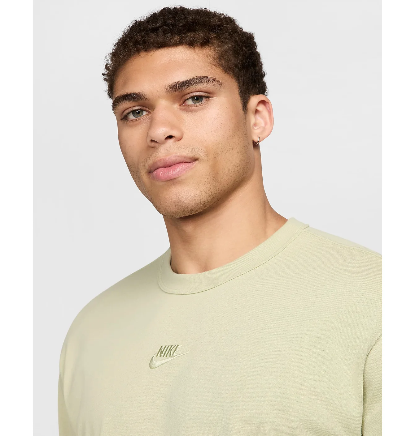 Футболка чоловіча Nike Sw Premium Essential Yellow DO7392-371