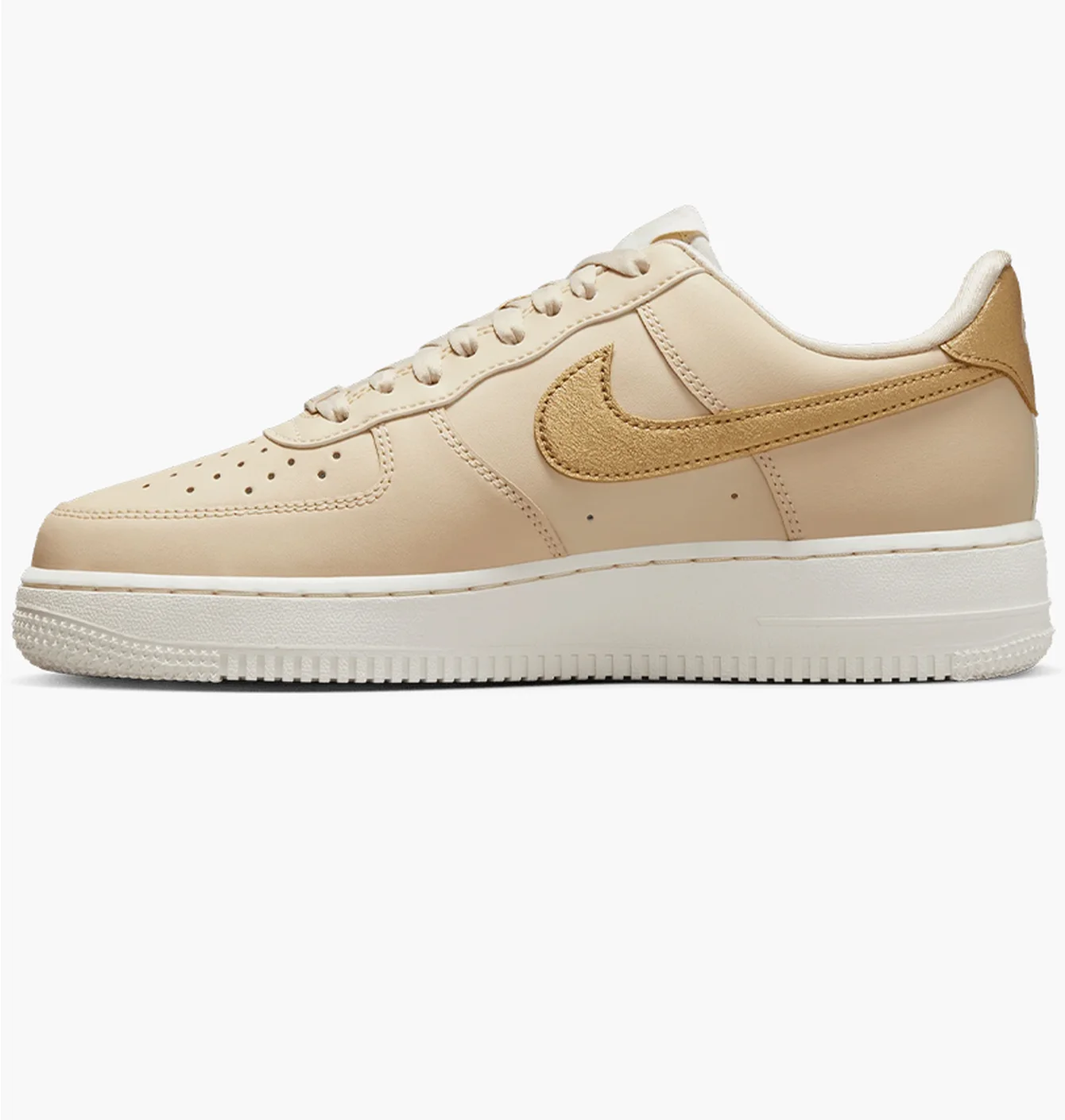 Кросівки жіночі Nike Air Force 1 07 Beige DQ7569-102