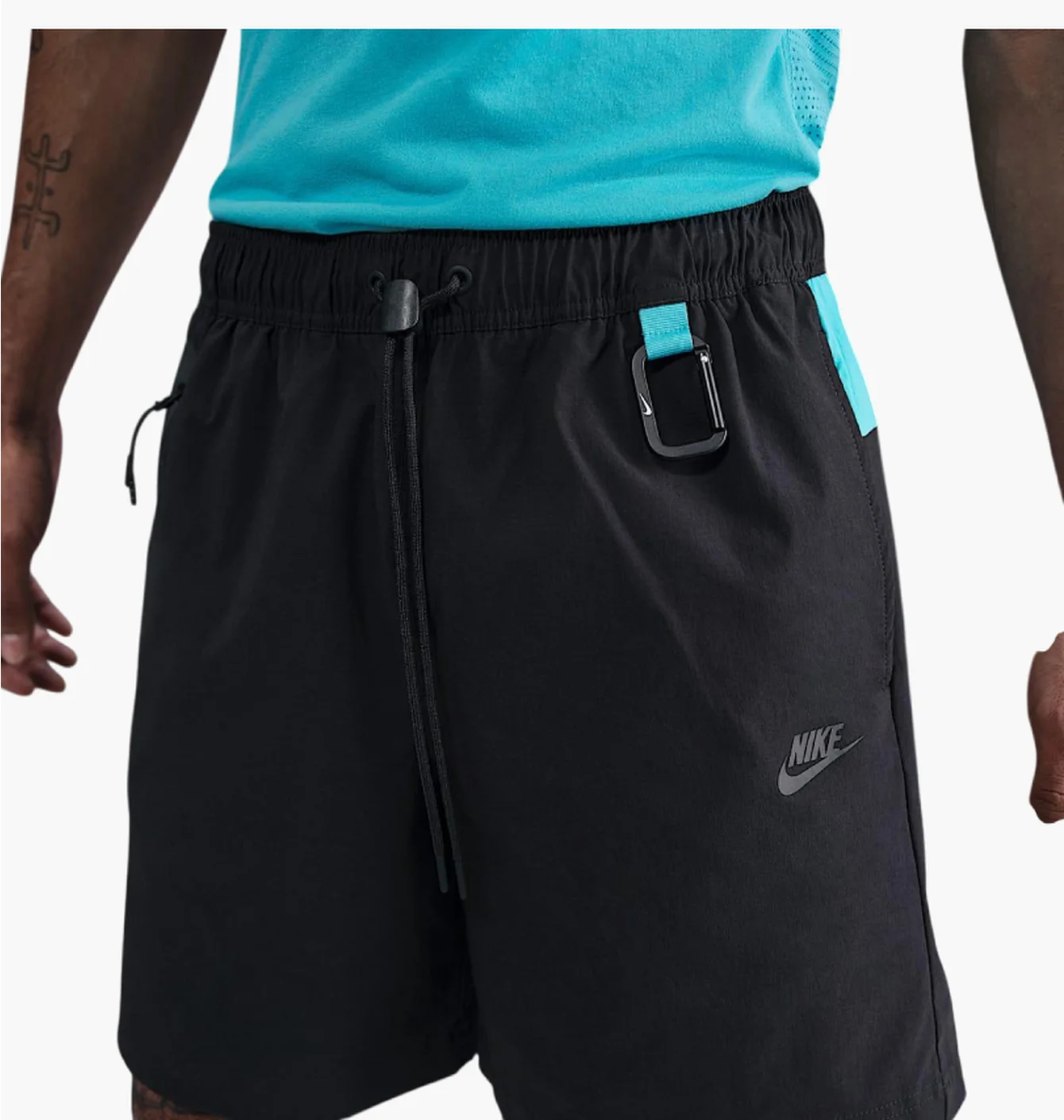 NIKE TECH