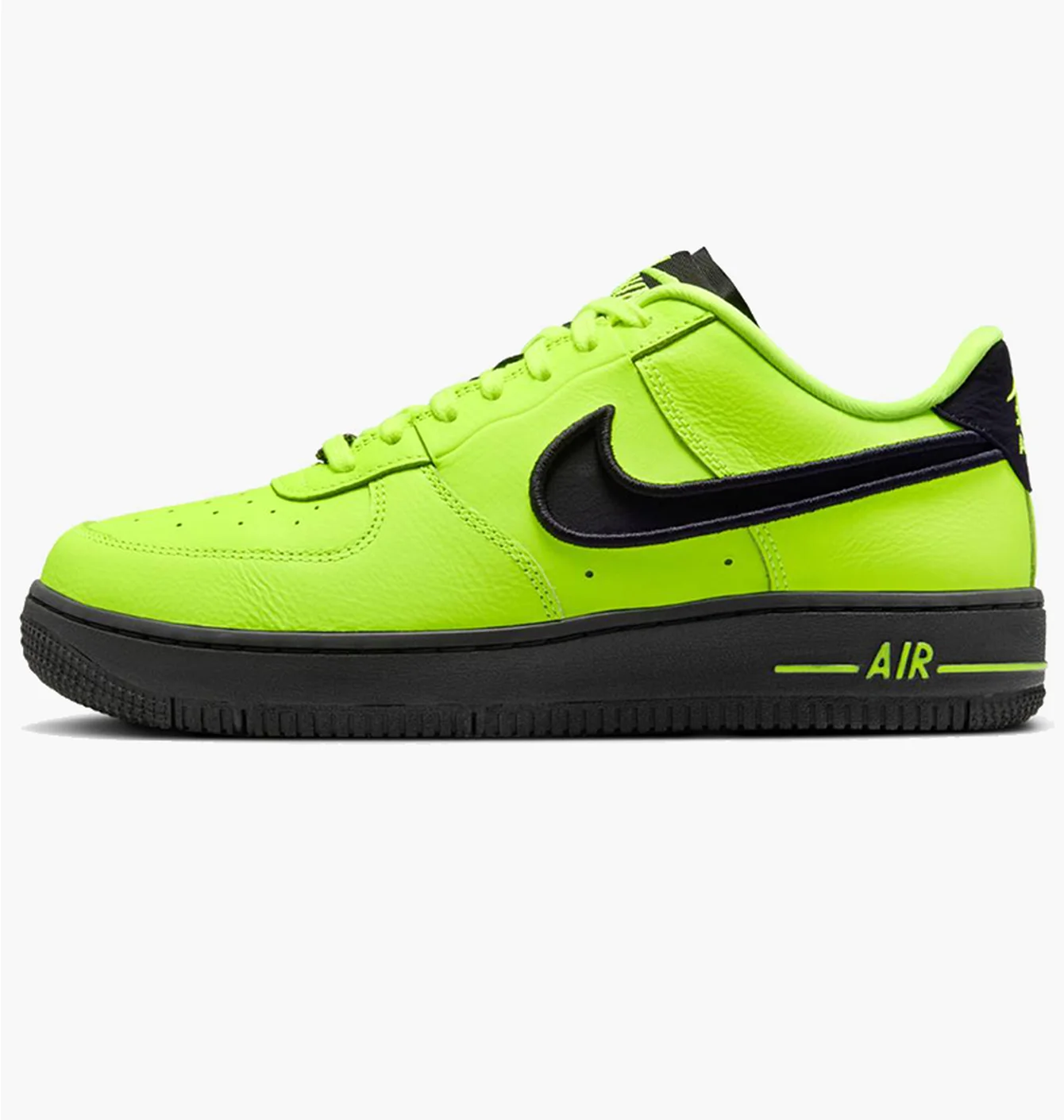 W NIKE AIR FORCE 1