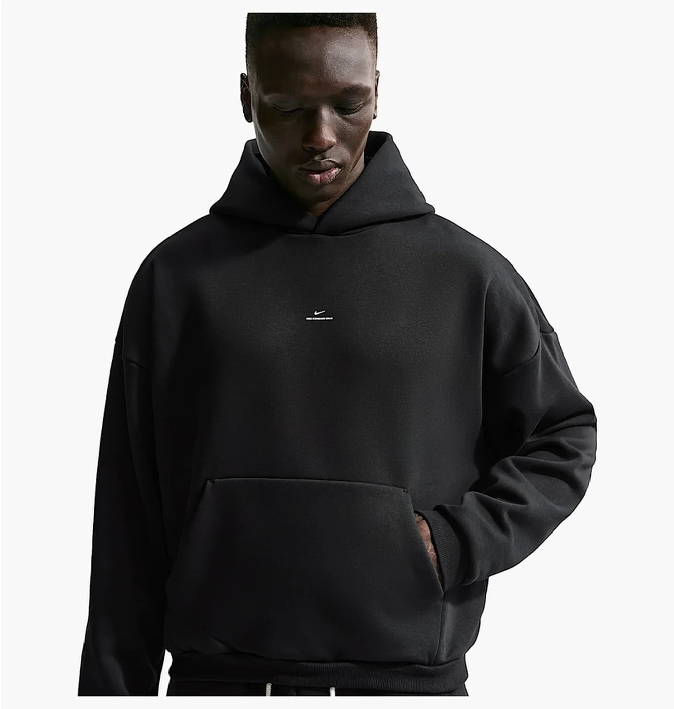 Худі чоловіче Nike Standard Issue MenS Therma-Fit Brushed Basketball Pullover Hoodie Black IM5918-010