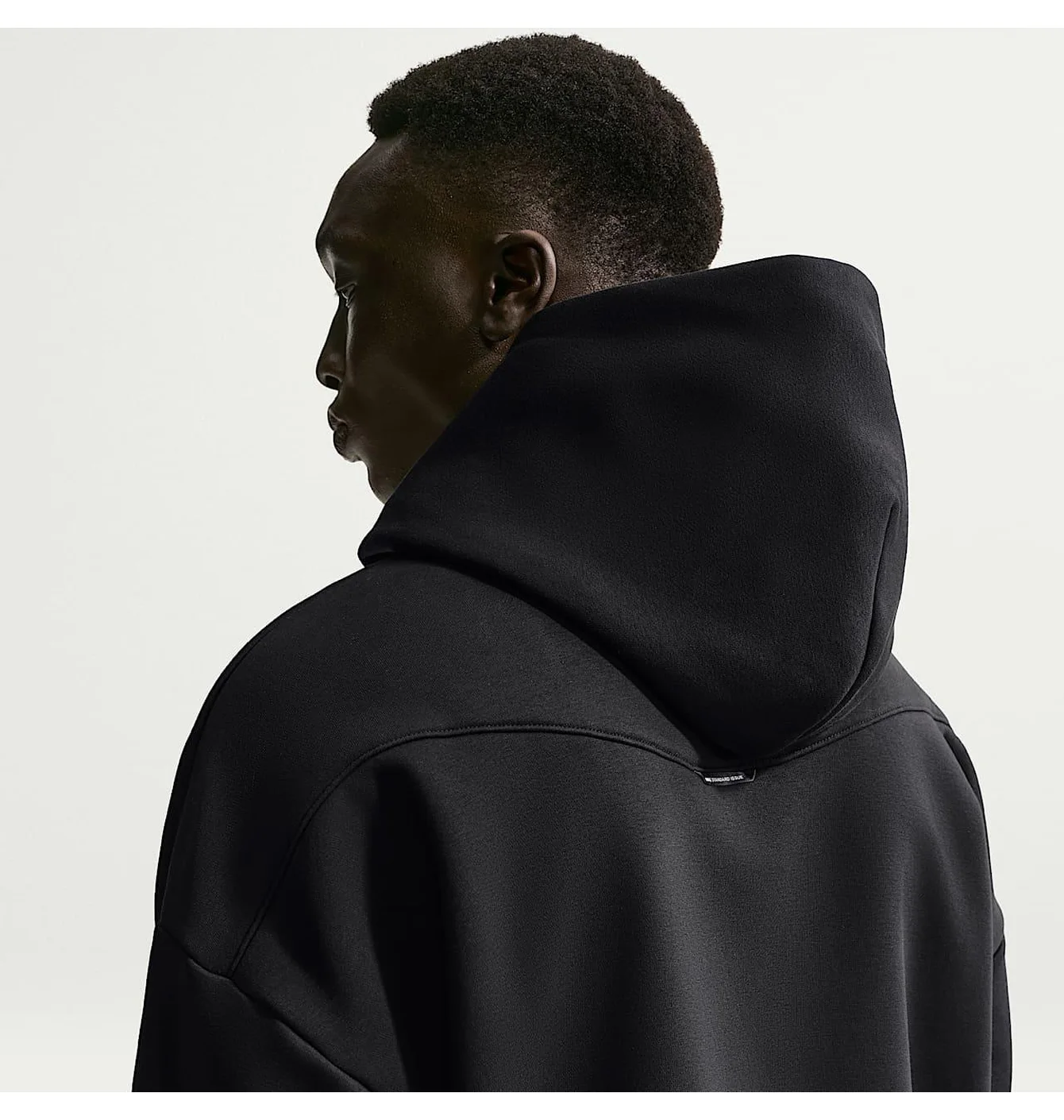 Худі чоловіче Nike Standard Issue MenS Therma-Fit Brushed Basketball Pullover Hoodie Black IM5918-010