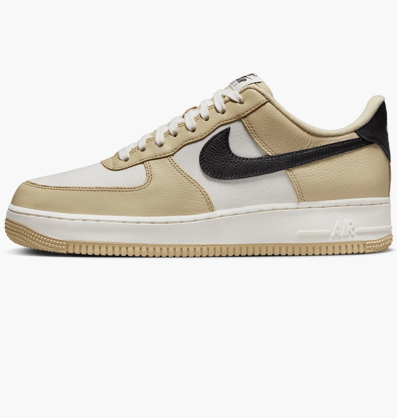Nike Air Force 1 07 LX