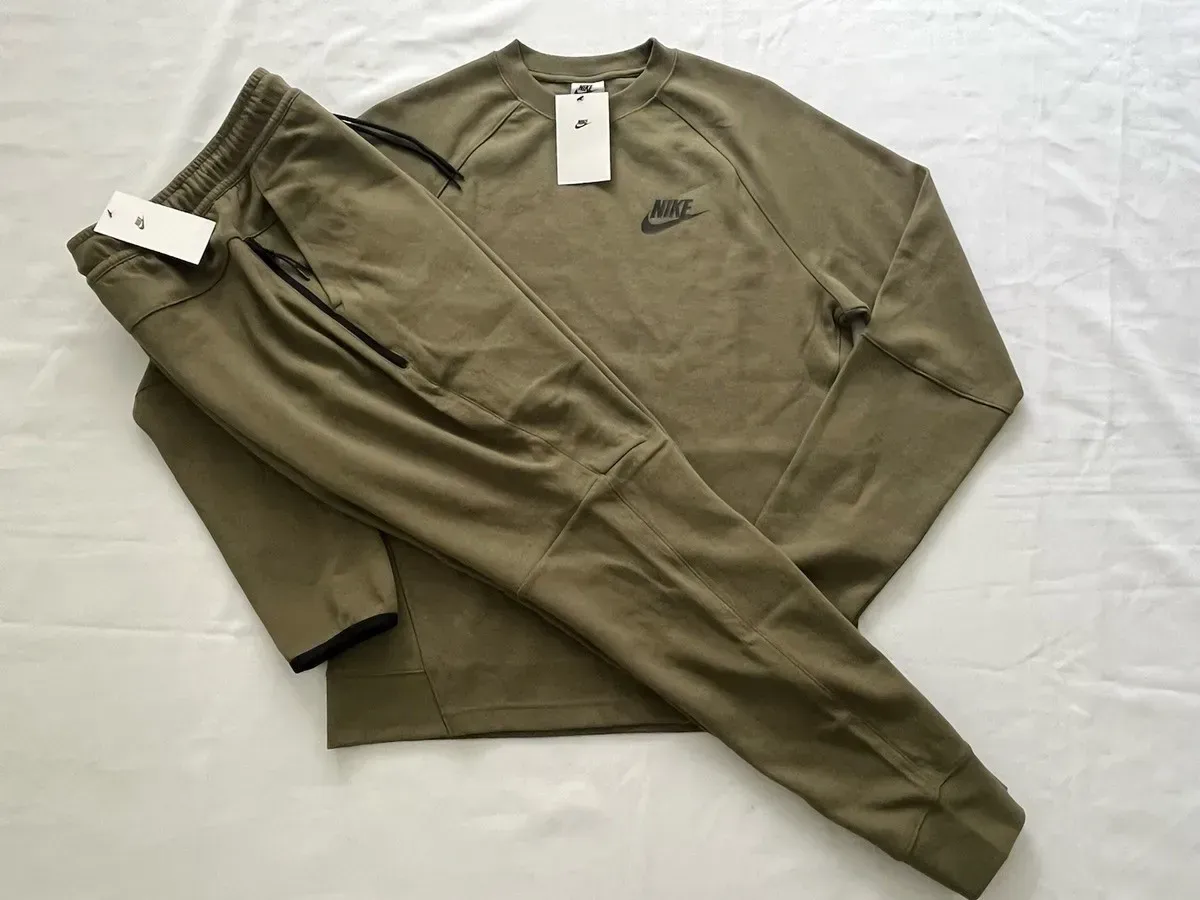 Спортивний костюм чоловічий Nike Sports Suit (DR5284-222__DD5293-222)