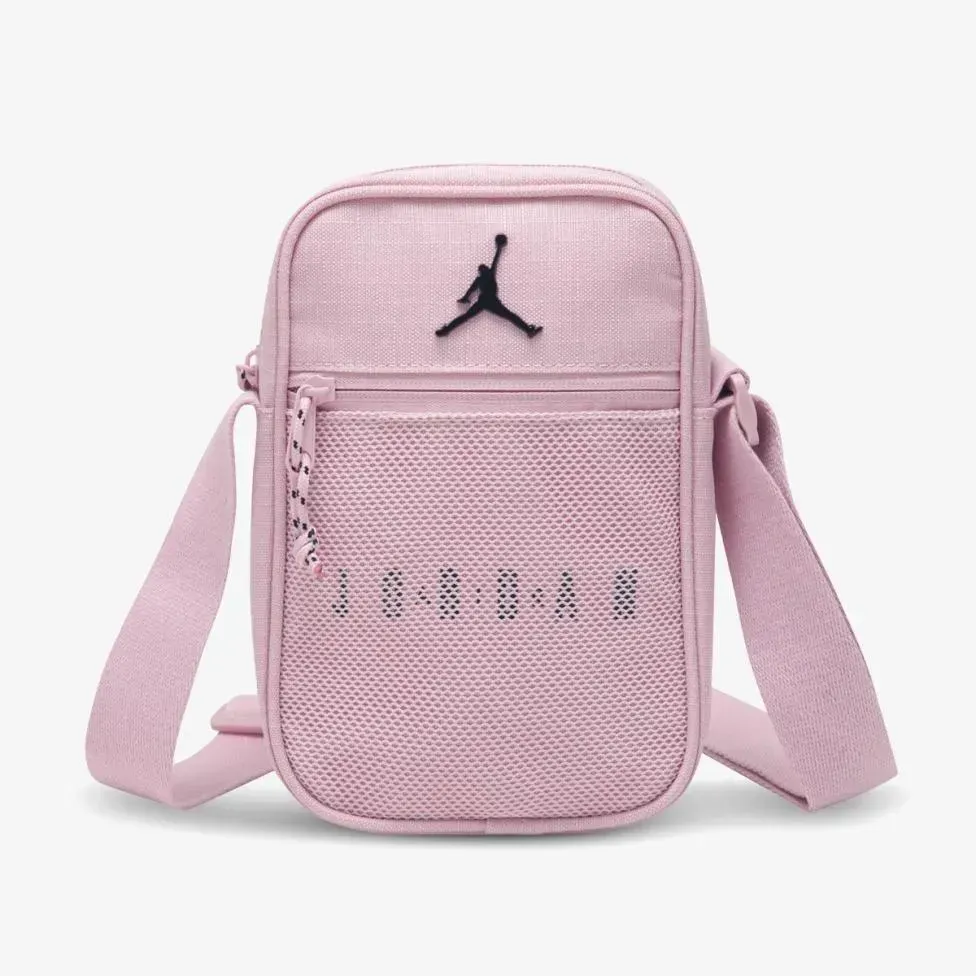 Сумка через плече Jordan Blacktop Festival Bag 1.4L (MA9190-AMG)