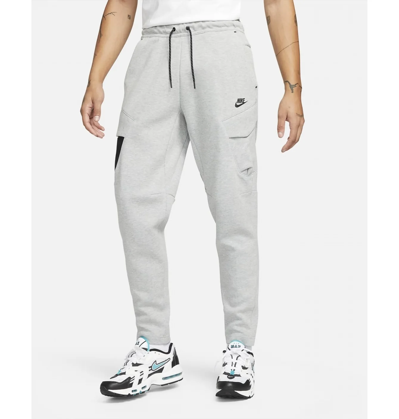 NIKE SPORTSWEAR UTILITY TECH FLEECE