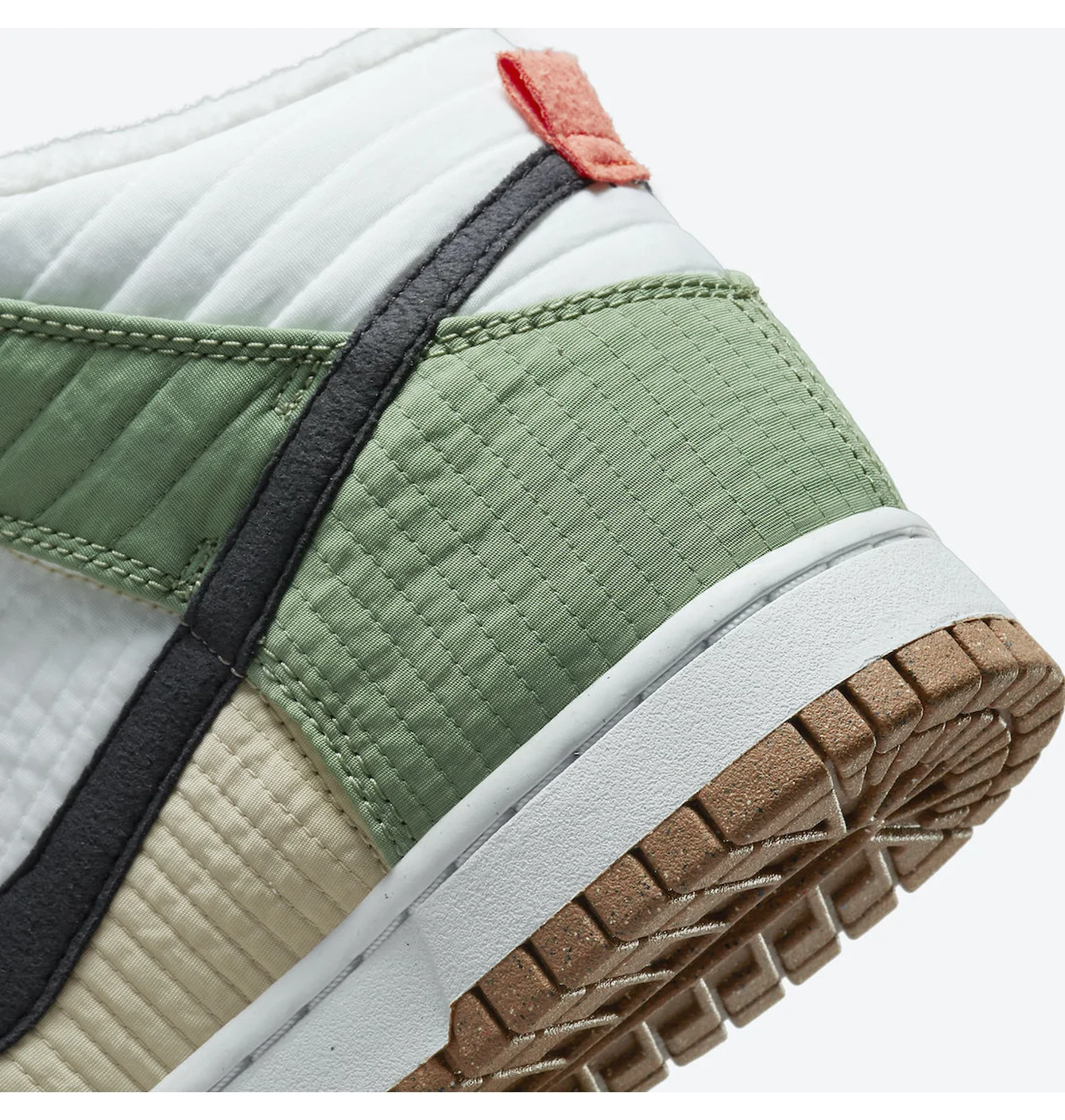 Nike Dunk High Next Nature Summit White (W)