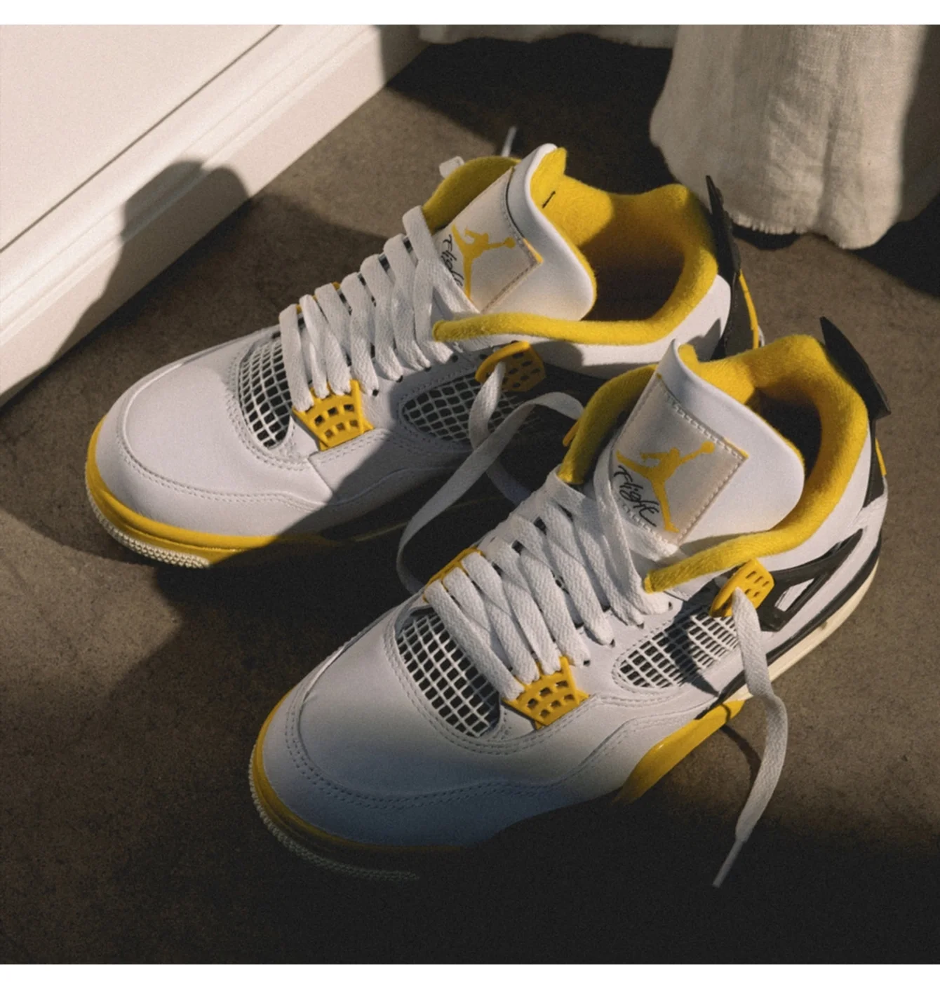 Air Jordan 4 Retro