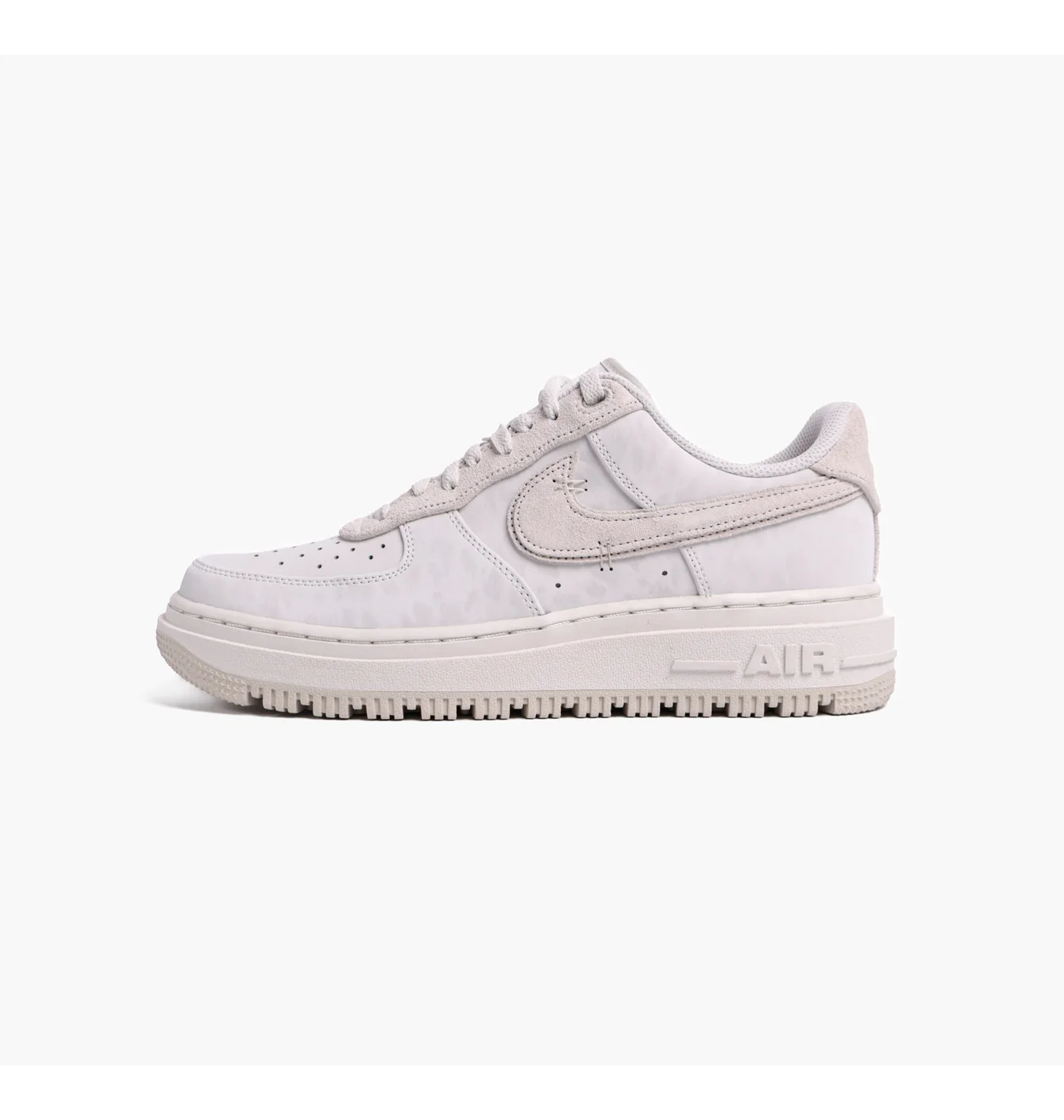 Air Force Luxe