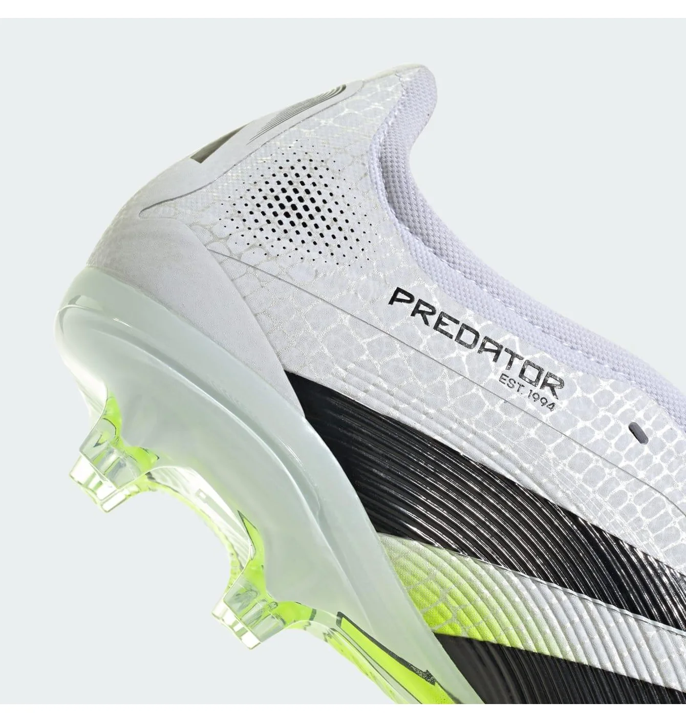 Бутси унісекс Adidas Predator Pro White JS4071