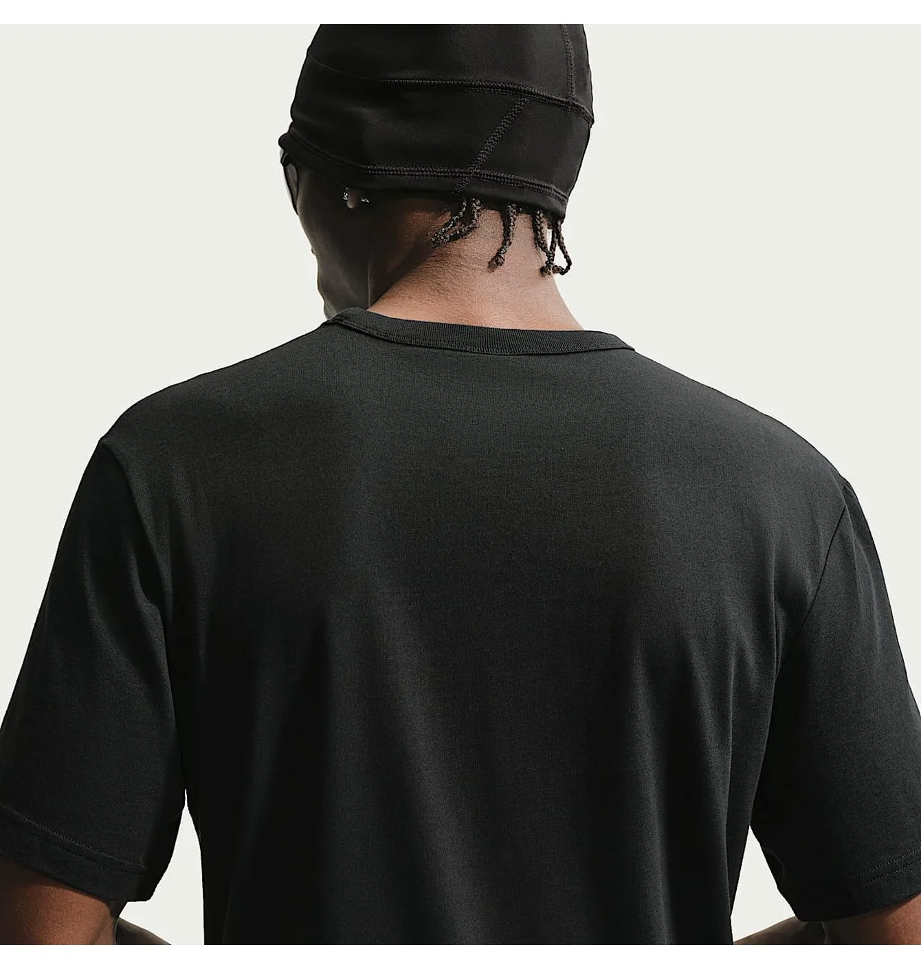 Футболка чоловіча Nike Sportswear MenS T-Shirt Black IQ0471-011