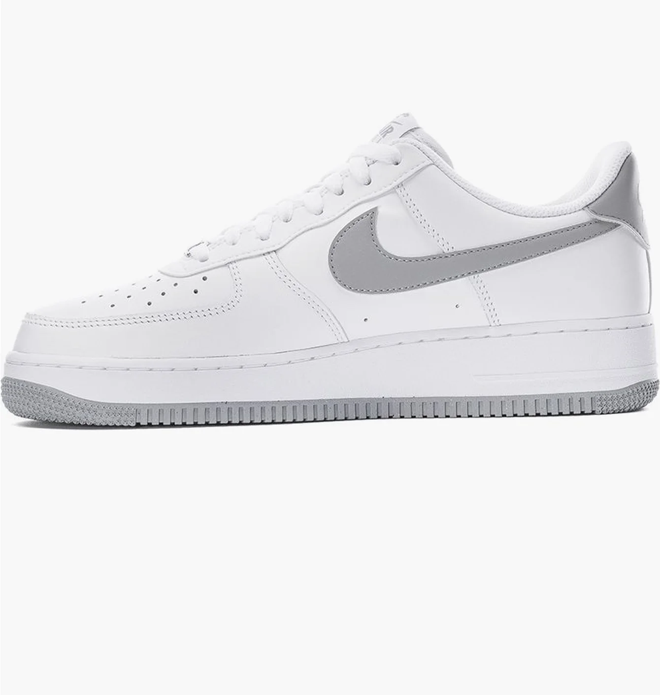 NIKE AIR FORCE 1 07