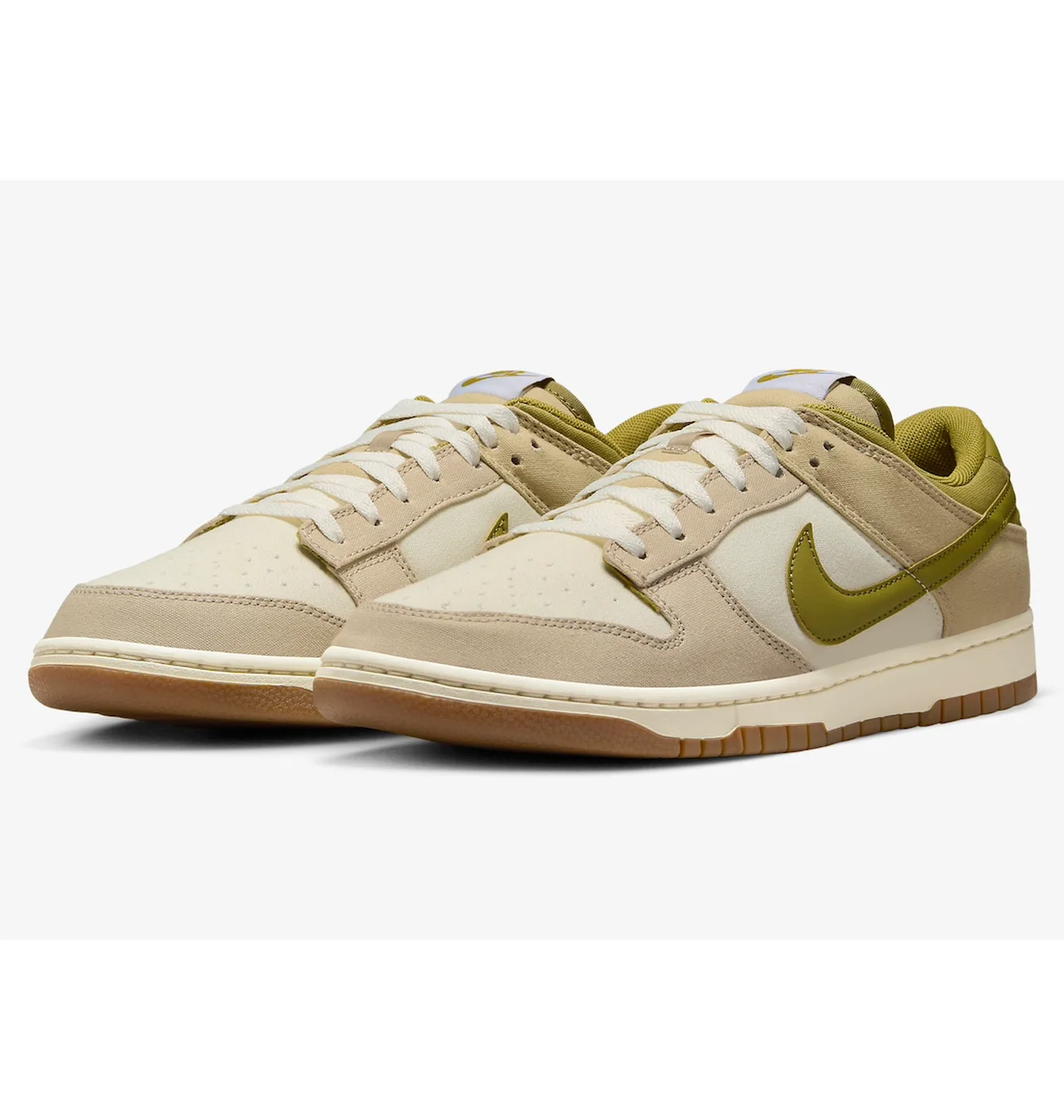 NIKE DUNK LOW