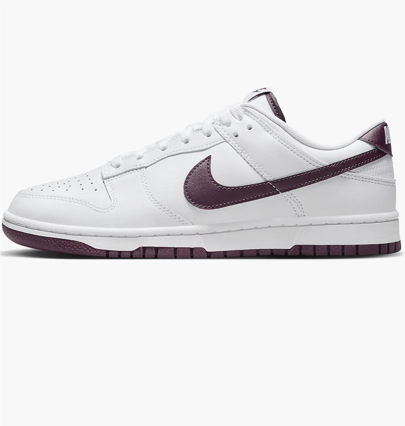 NIKE DUNK LOW