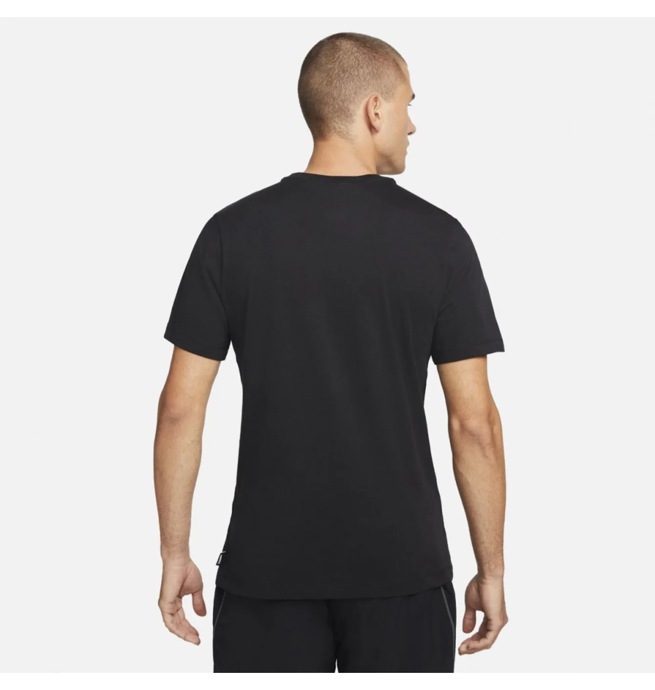 Футболка чоловіча Nike M Nk Fc Tee Seasonal Block Black DH7444-010