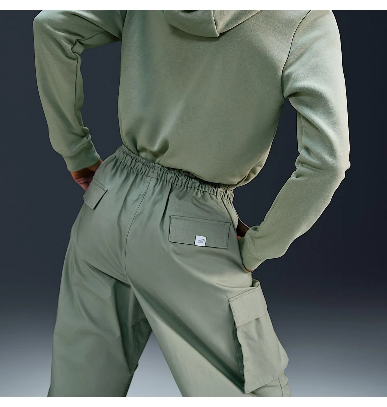 NIKE SPORTSWEAR