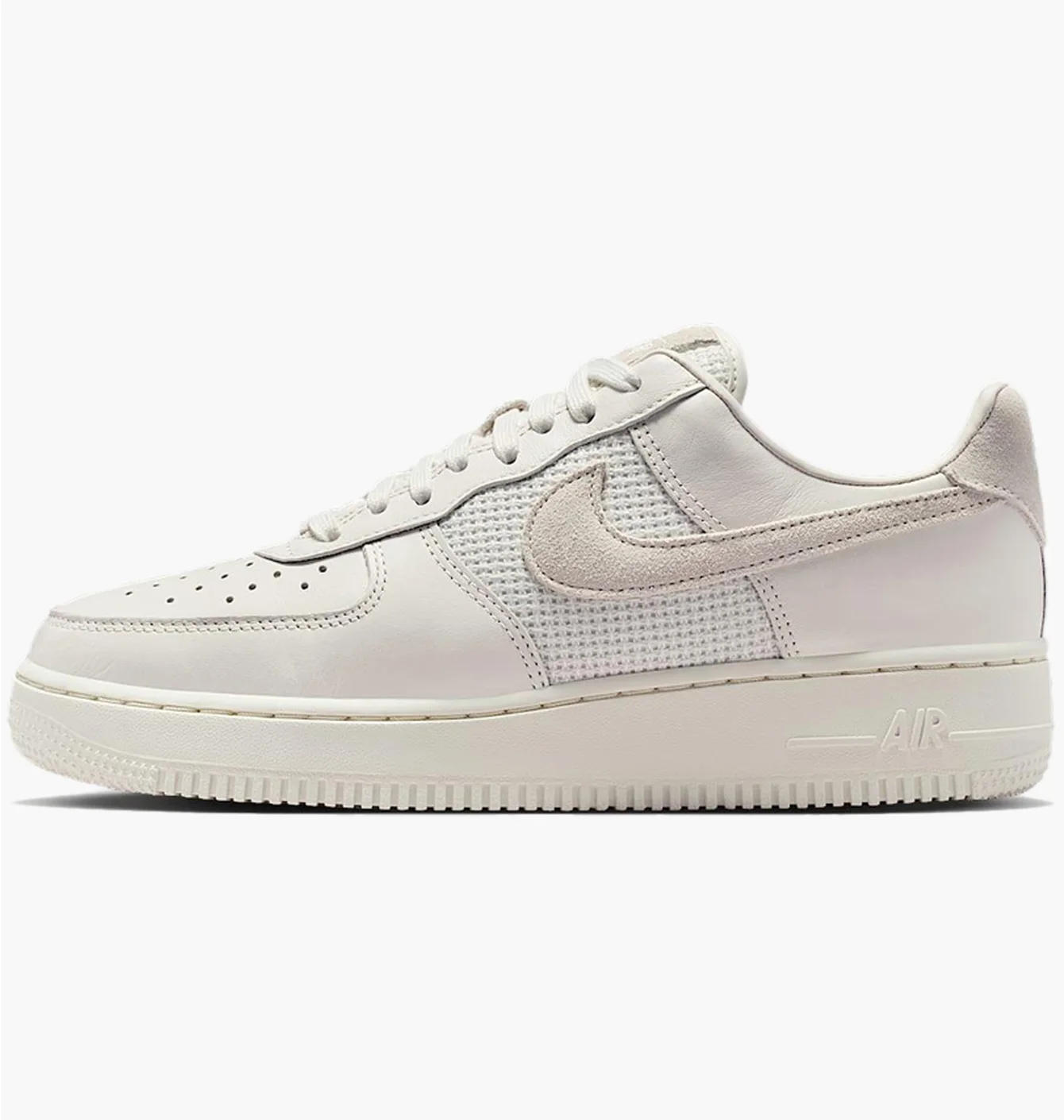 Кросівки жіночі Nike Air Force 1 07 Beige IQ0275-030
