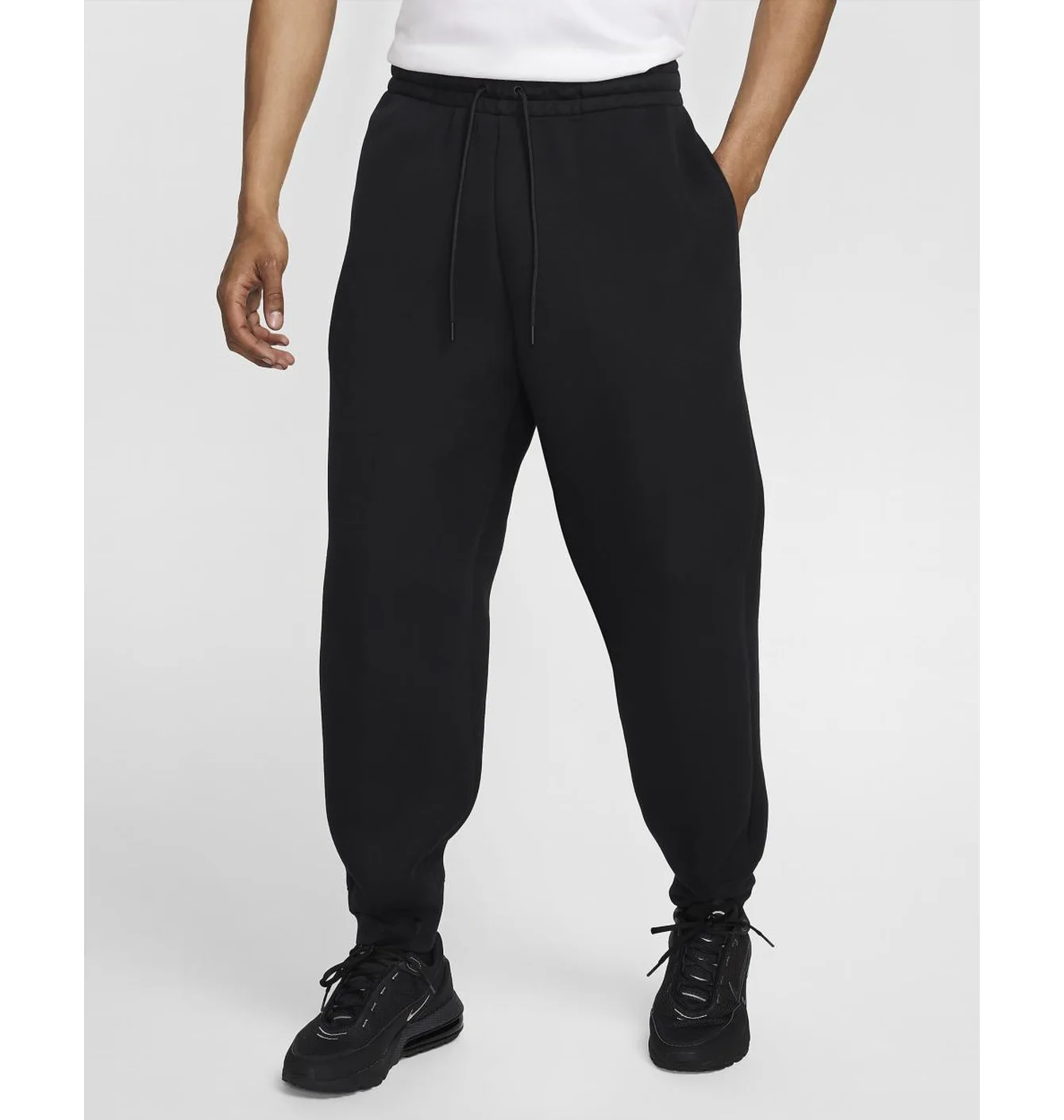 Штани чоловічі Nike Tech Black FZ7593-010