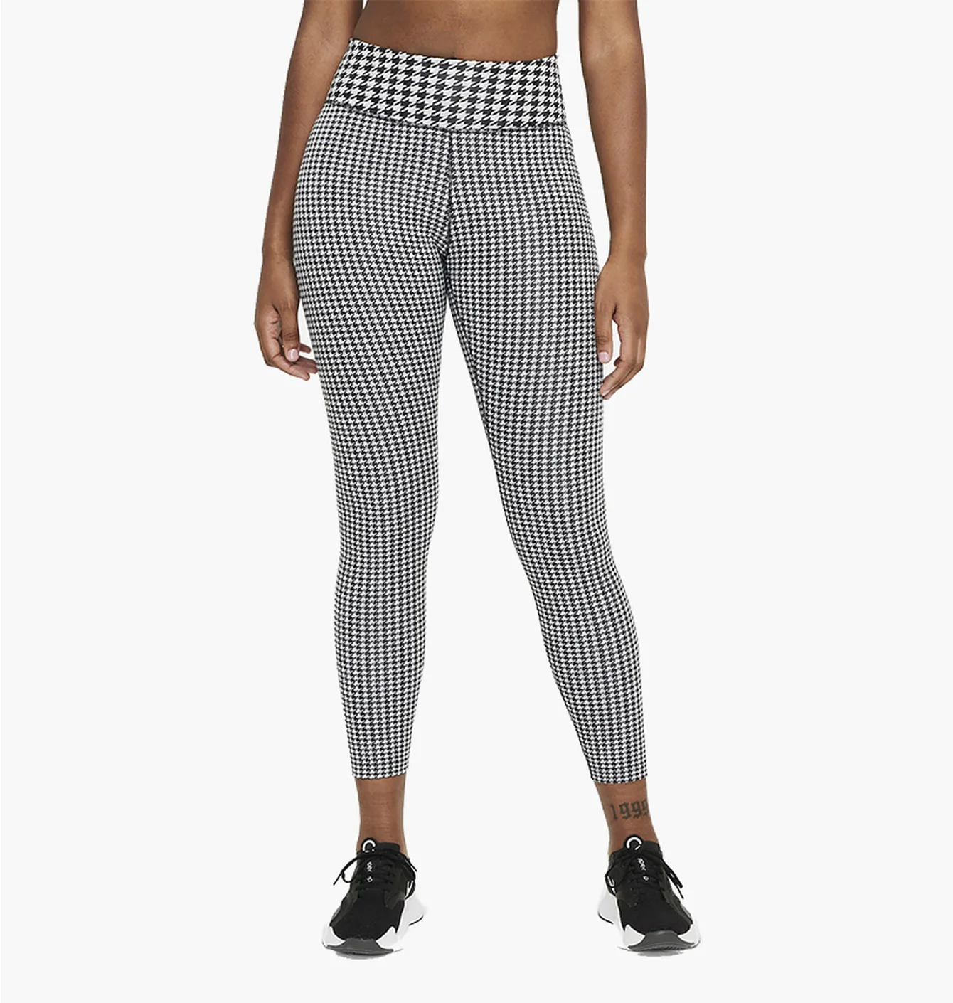 NIKE DRI FIT ONE ICON CLASH